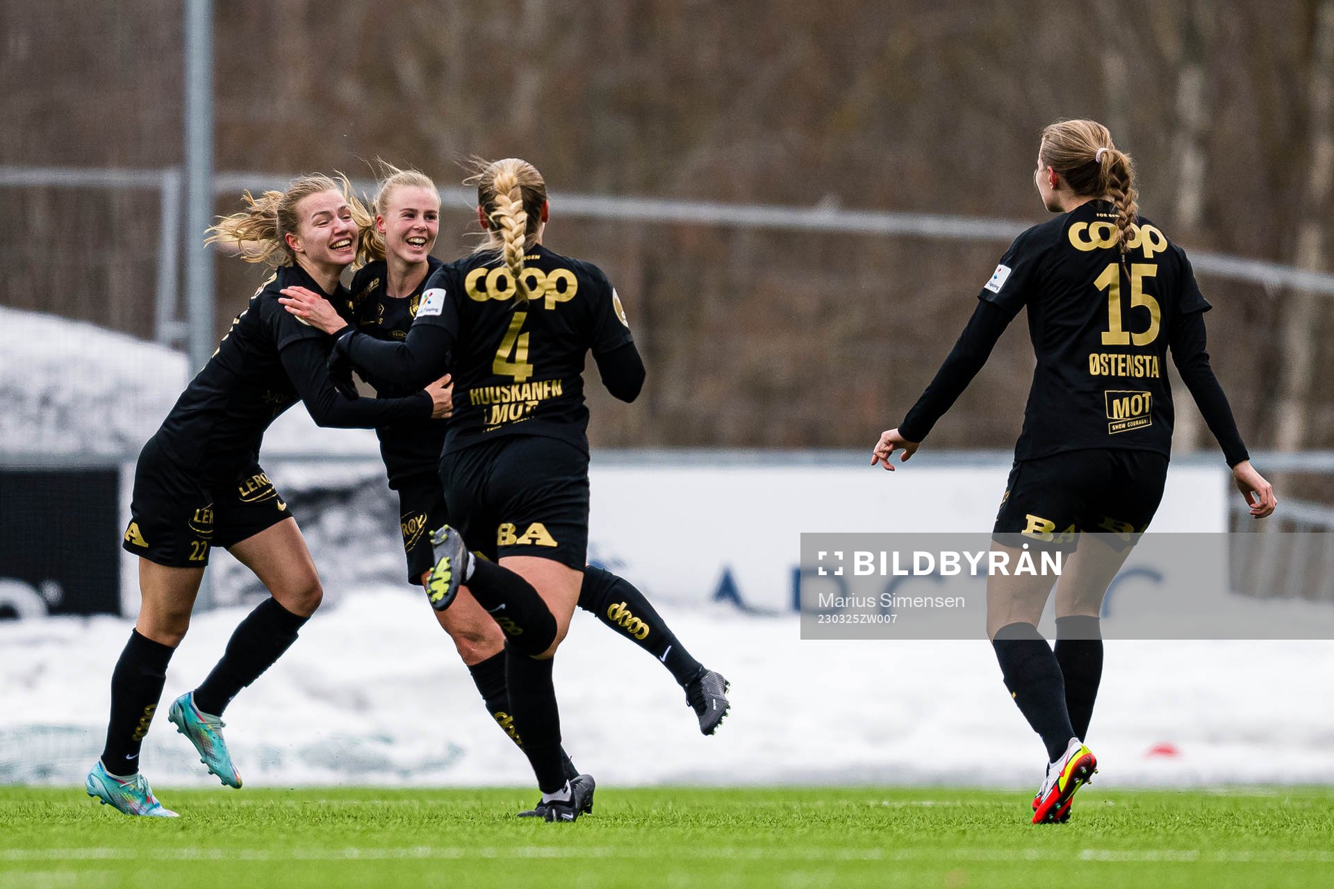 Nora Eide Lie of Brann celebrates