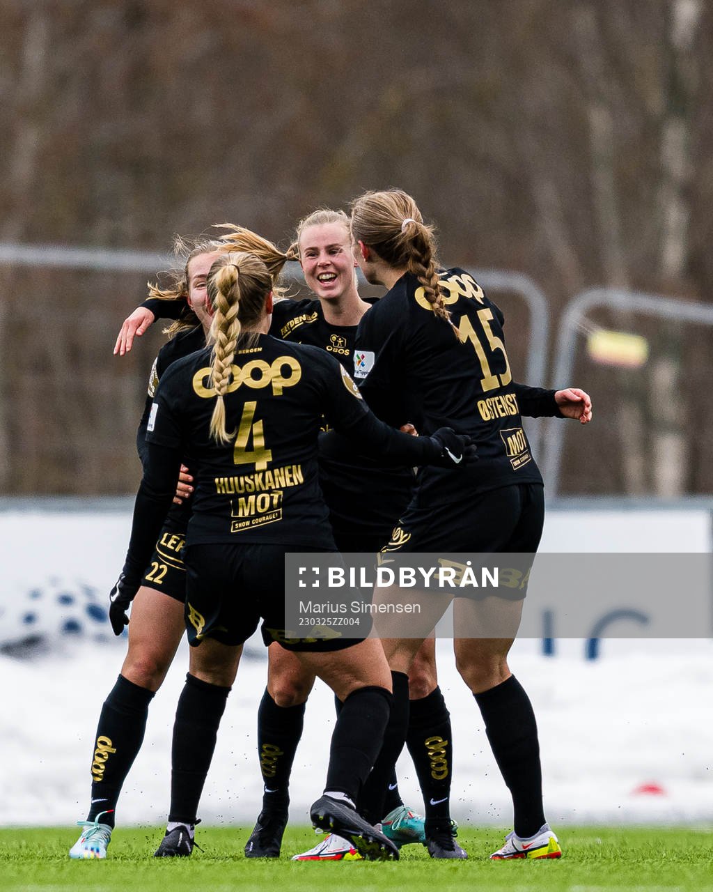 Nora Eide Lie of Brann celebrates