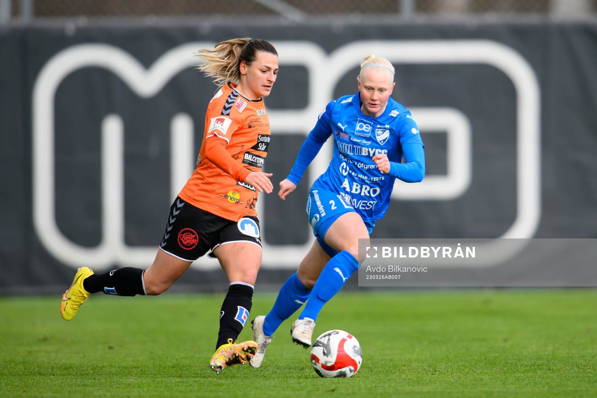 Kristianstads Emma Petrovic och Kalmars Jessica Ayers