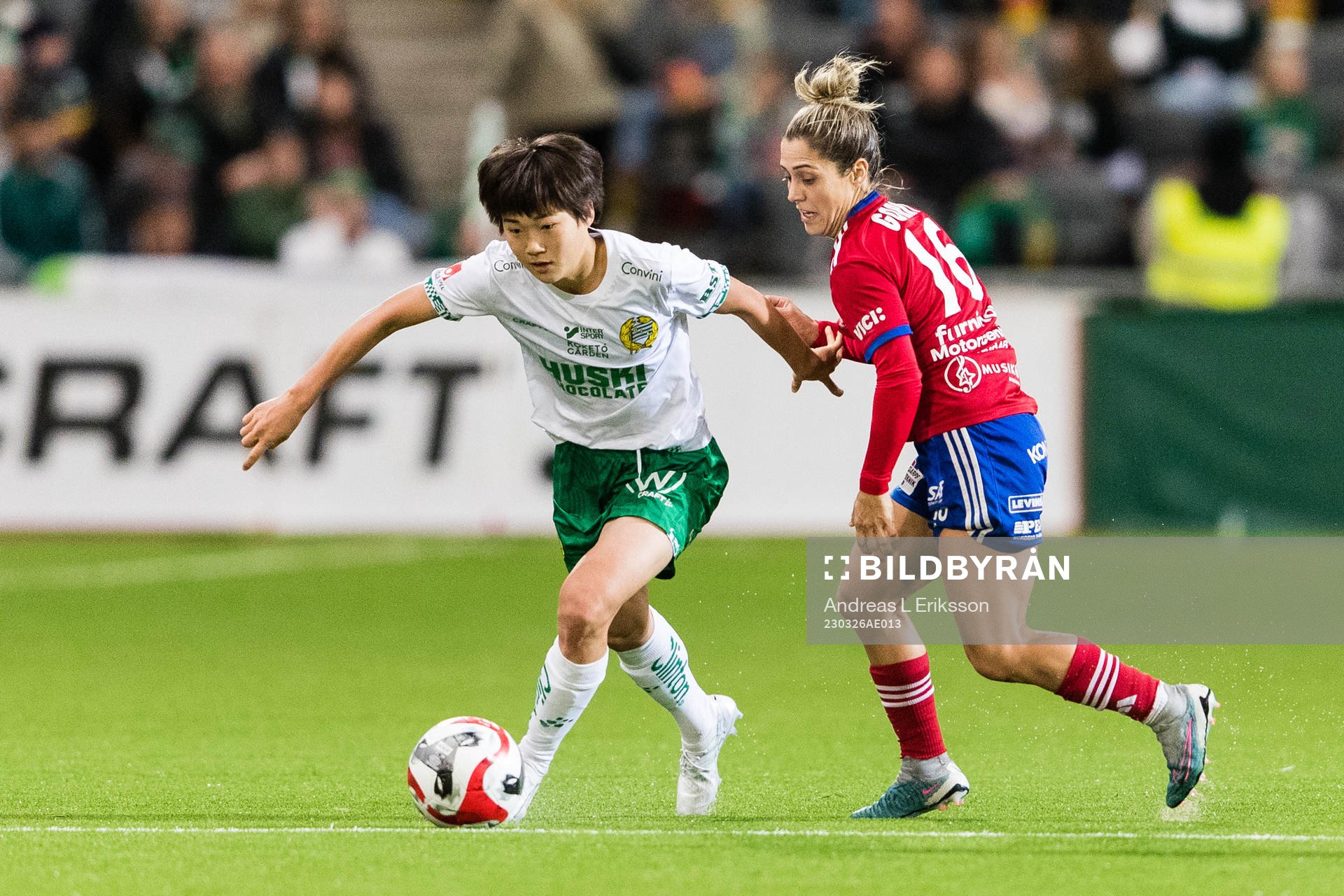 Hammarbys Maika Hamano och Vittsjös Katrina Gorry