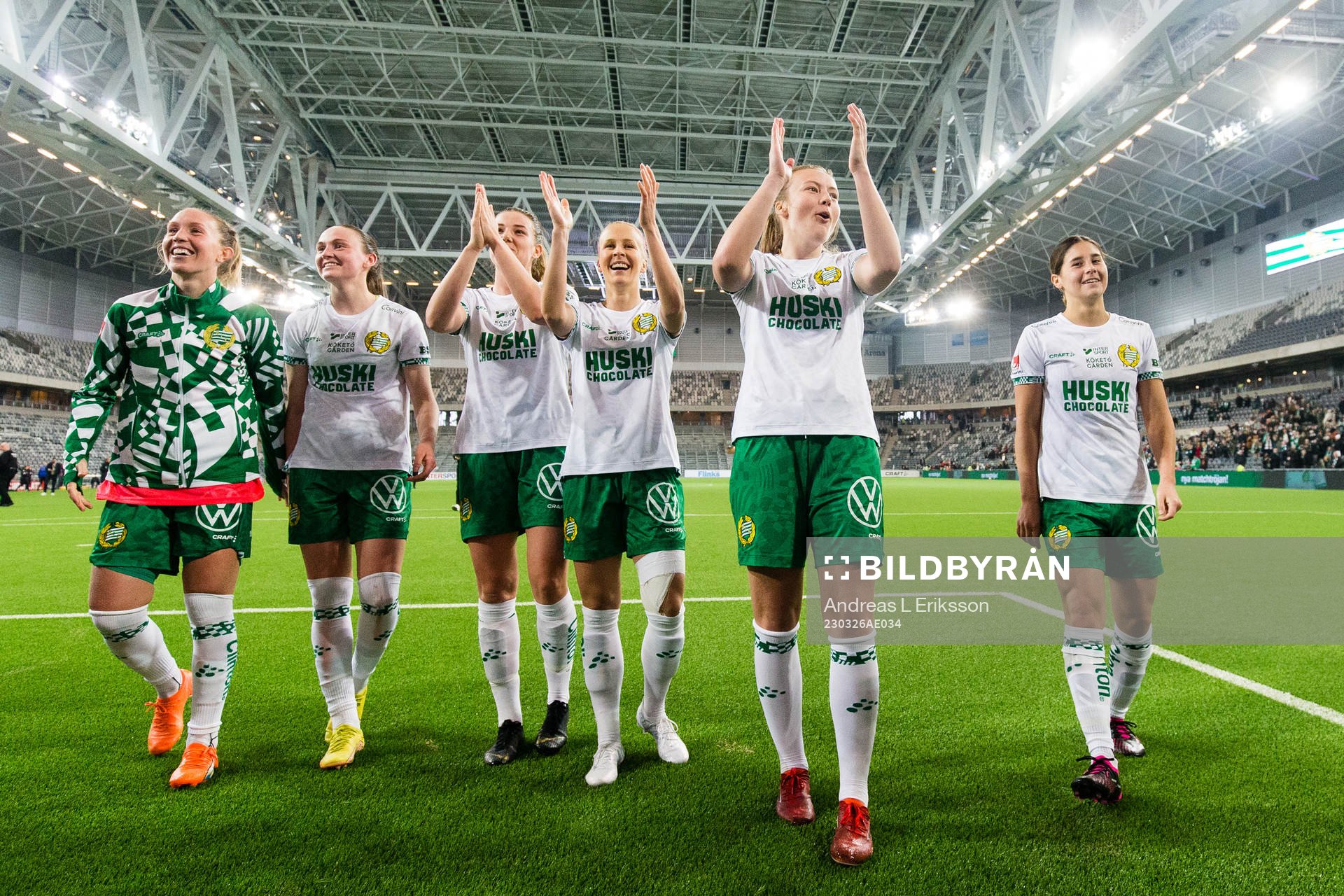 Hammarbys spelare jublar