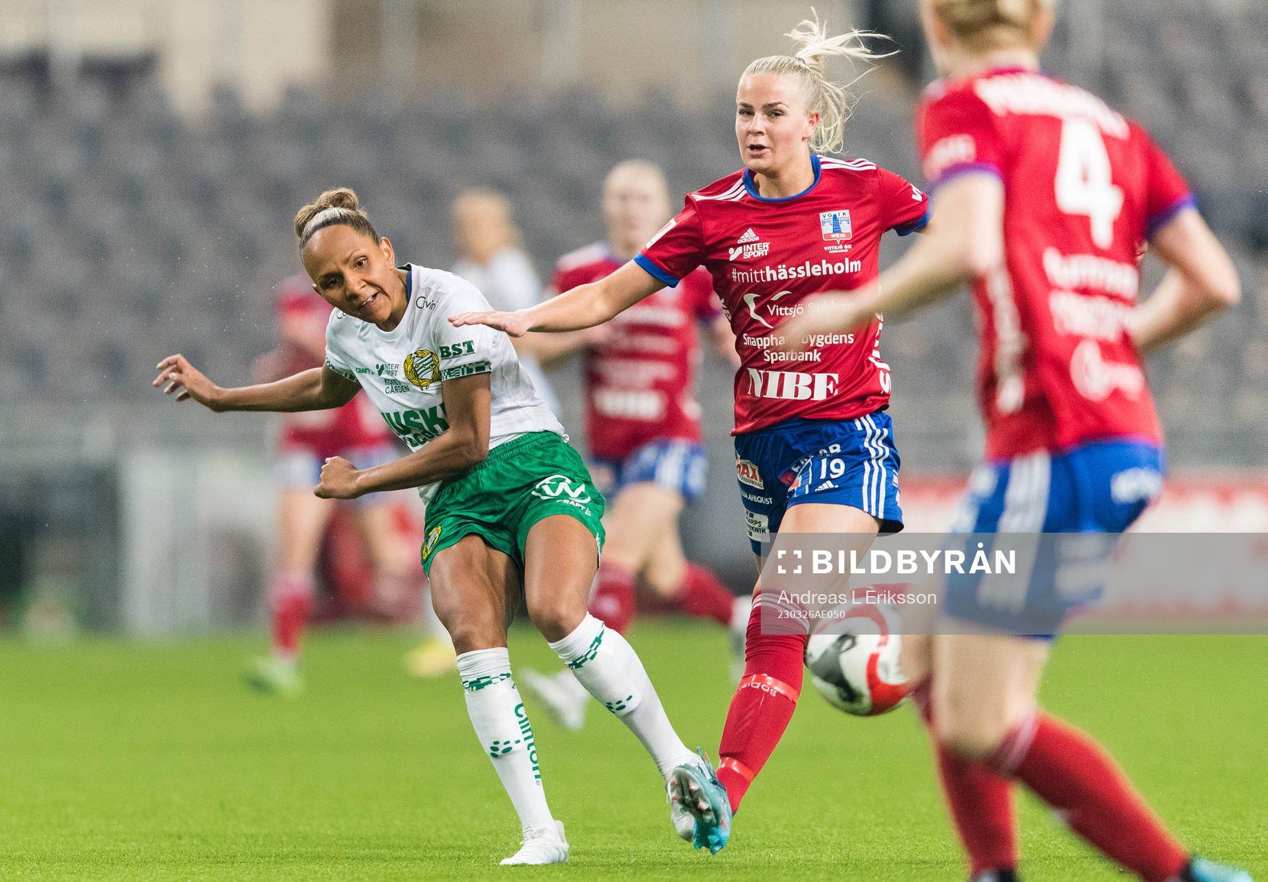 Hammarbys Madelen Janogy och Vittsjös Moa Karlsson