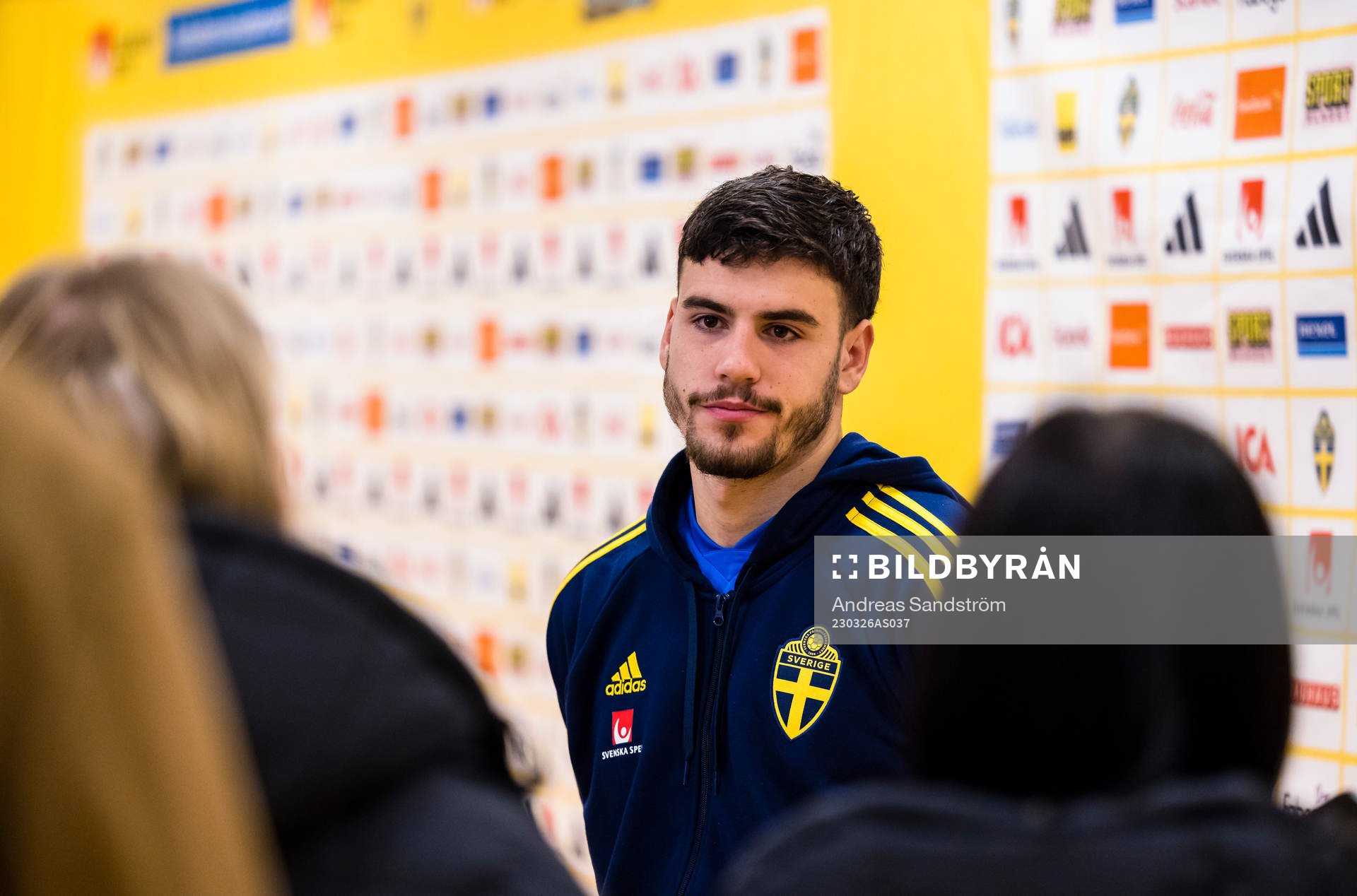 Edvin Kurtulus of Sweden meets the press