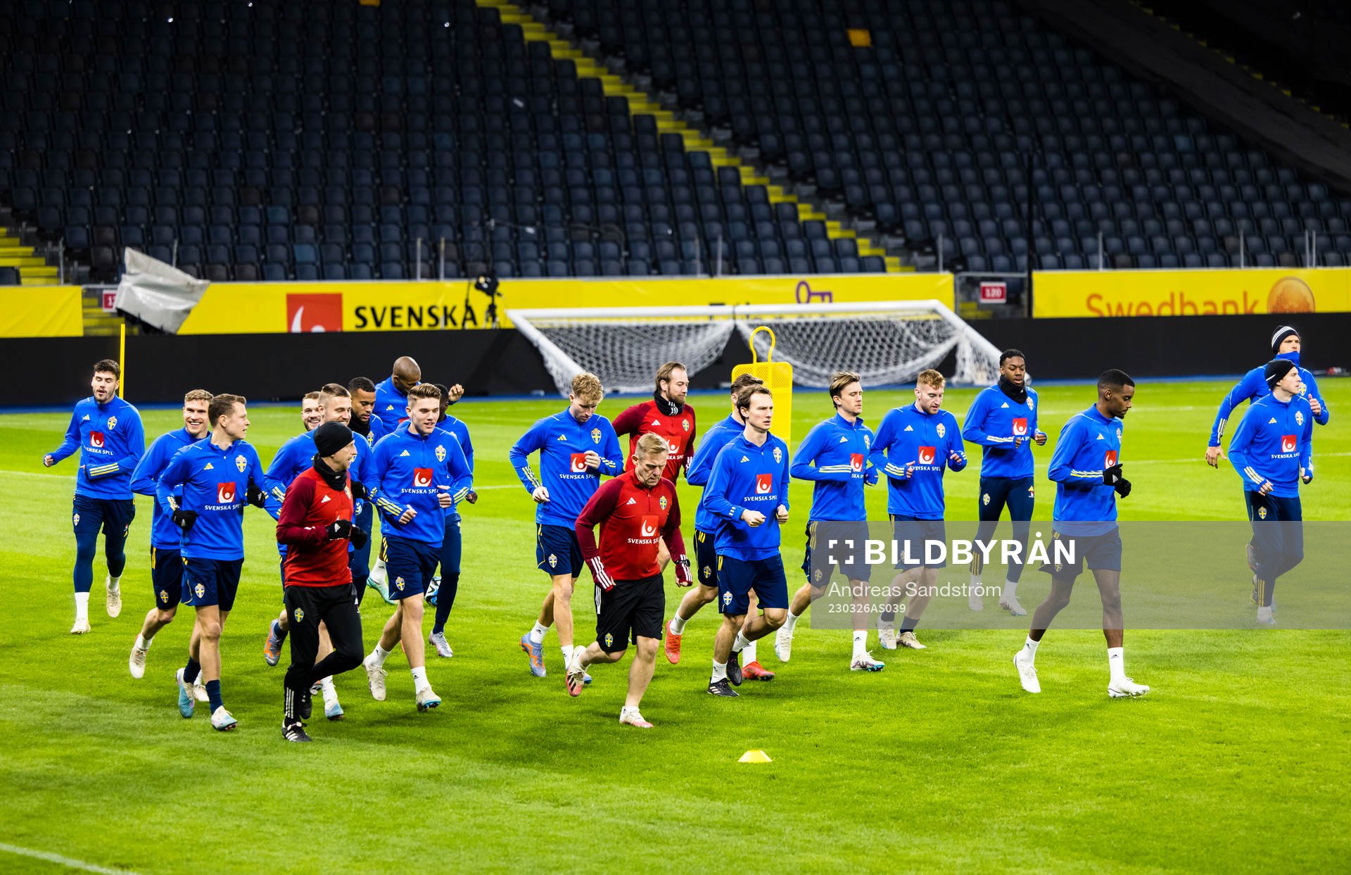 Swedish National football  team warm up