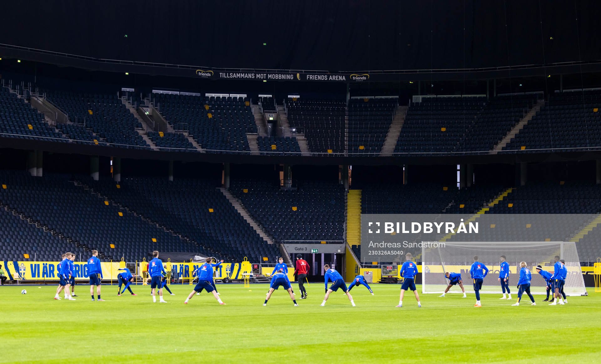 Swedish National football  team warm up