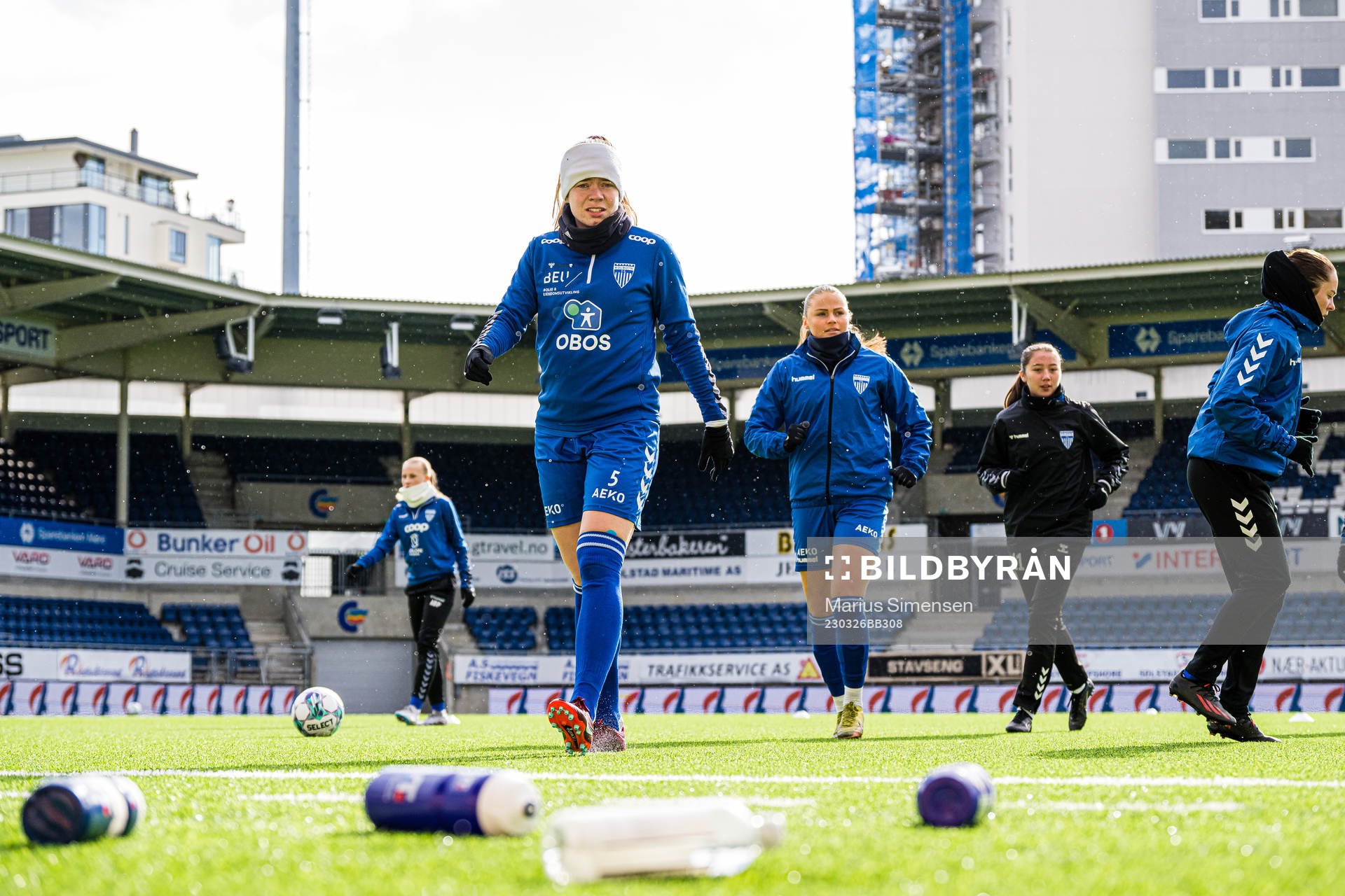 Susanne Oliver Haaland of Kolbotn warms up
