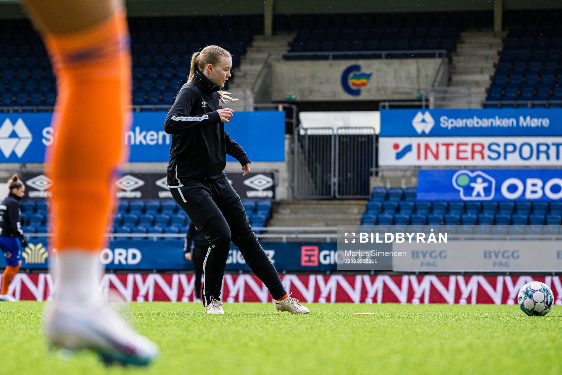 Karna Solskjær of AaFK Fortuna warms up