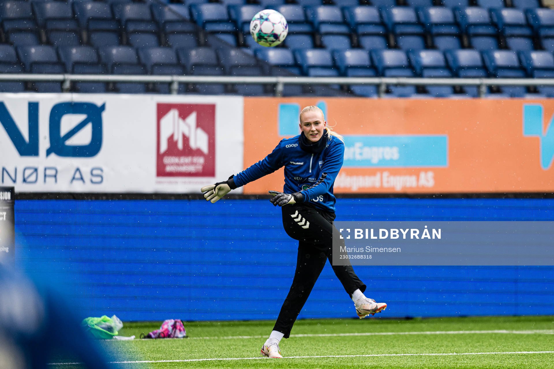 Selma Panengstuen of Kolbotn warms up