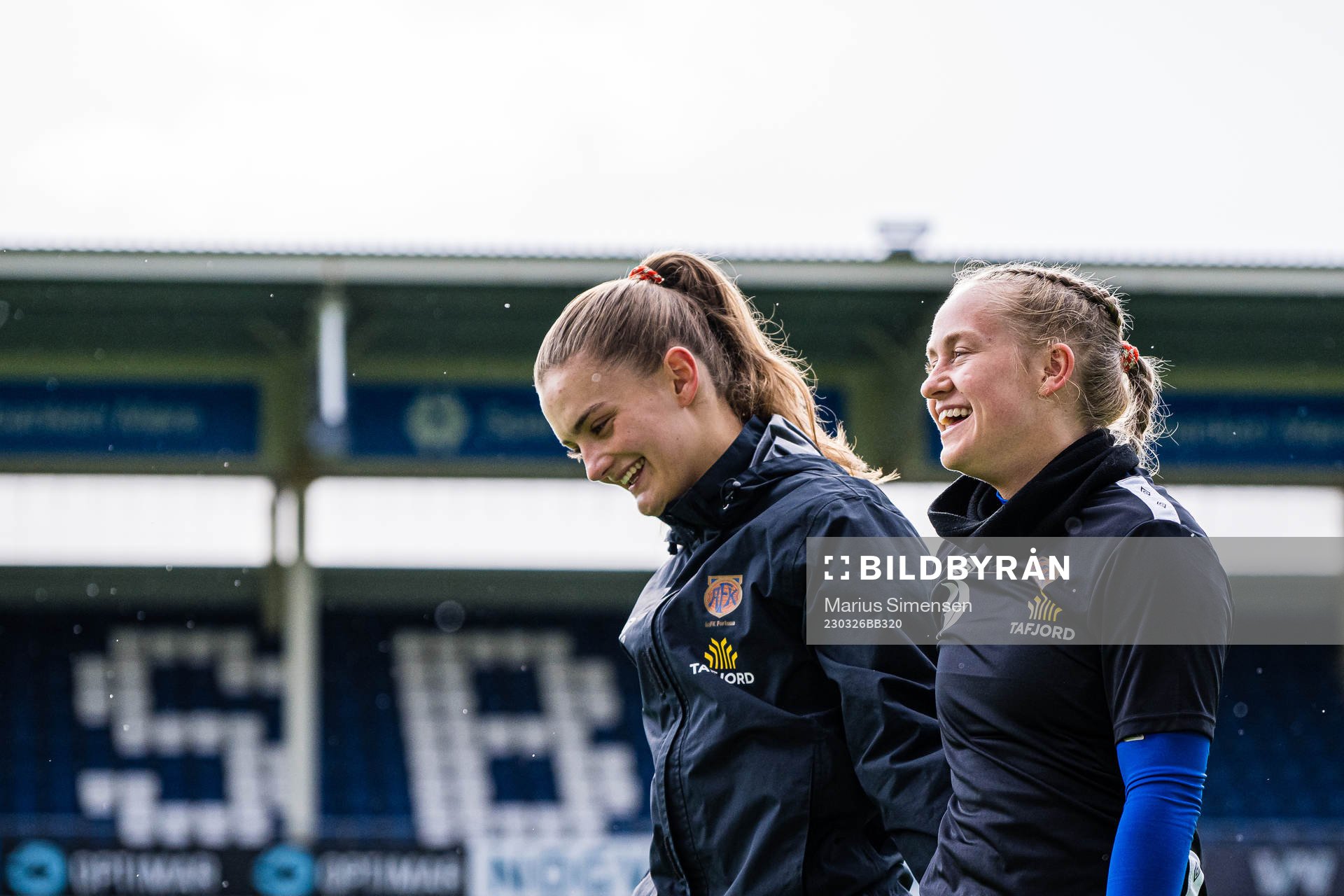 Guro Hammer Røn and Ingeborg Lye Skretting of AaFK Fortuna