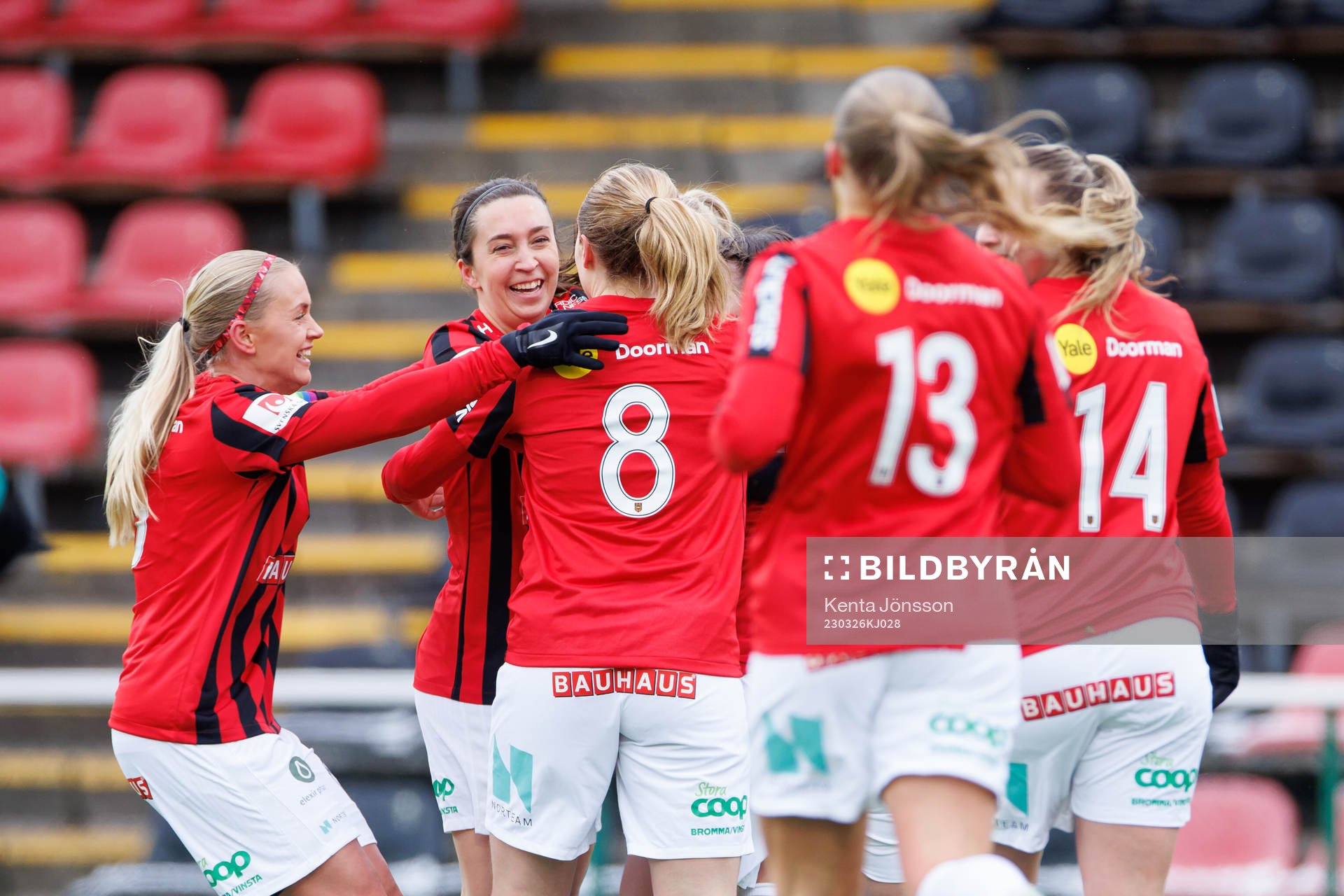 Brommapojkarnas Elsa Karlsson och Fanny Hjelm Rönnlund