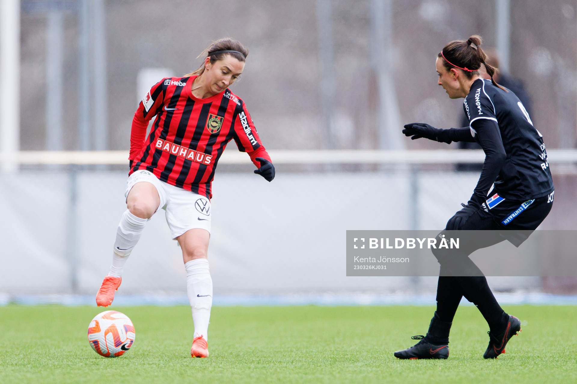 Brommapojkarnas Fanny Hjelm Rönnlund och IK Uppsalas Taryn