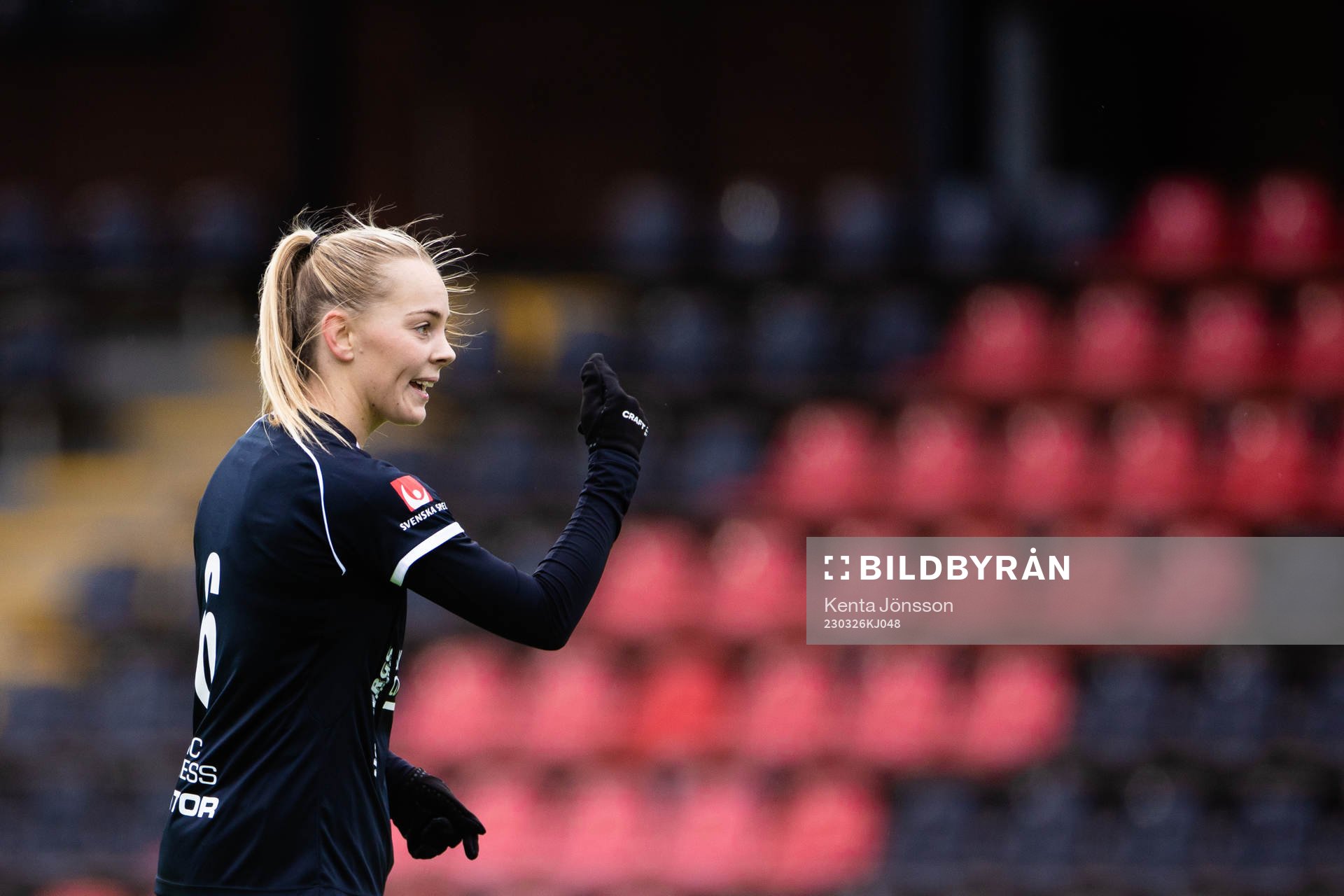 IK Uppsalas Agnes Nyberg gestikulerar