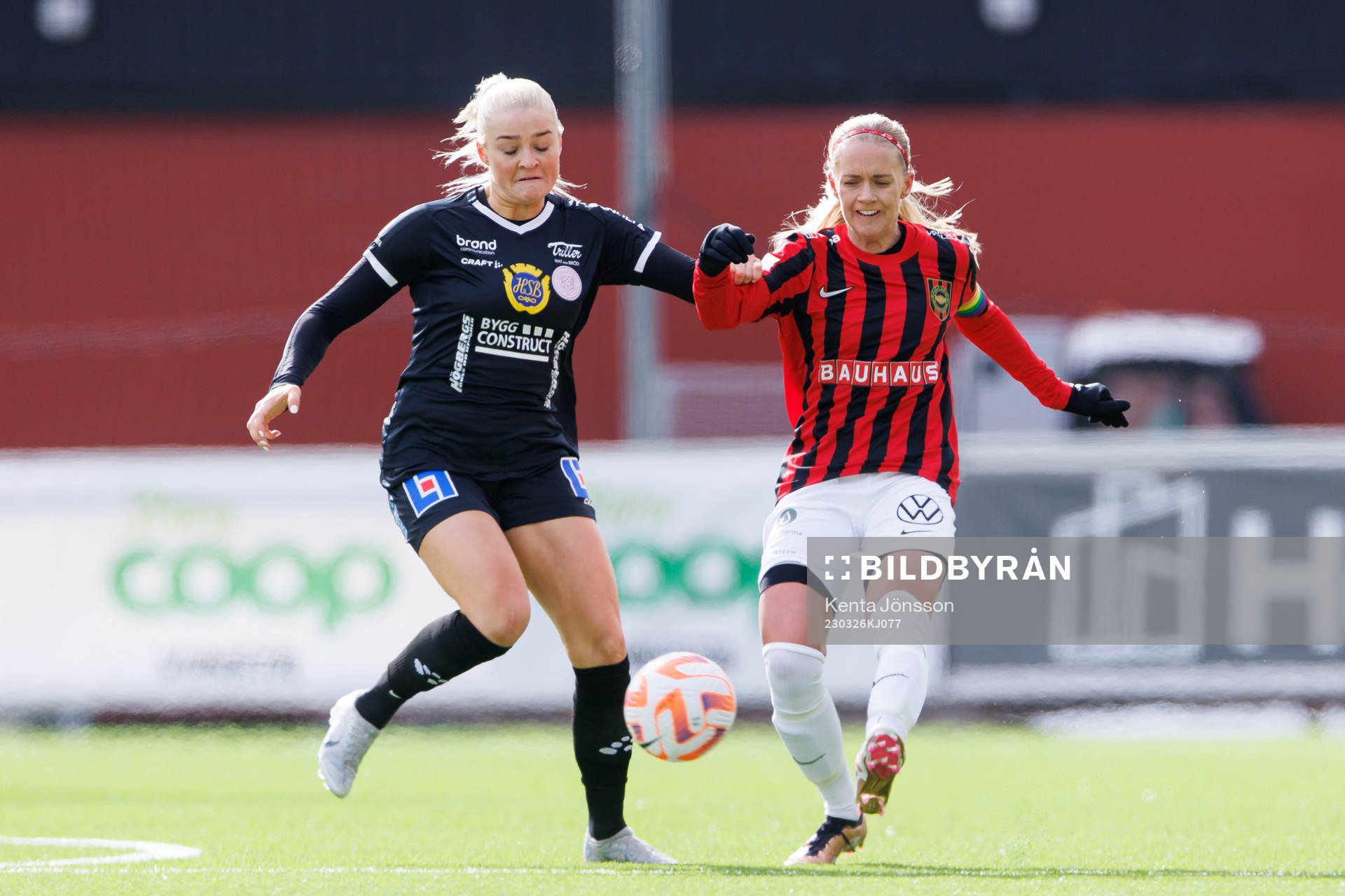 IK Uppsalas Klara Folkesson och Brommapojkarnas Elsa