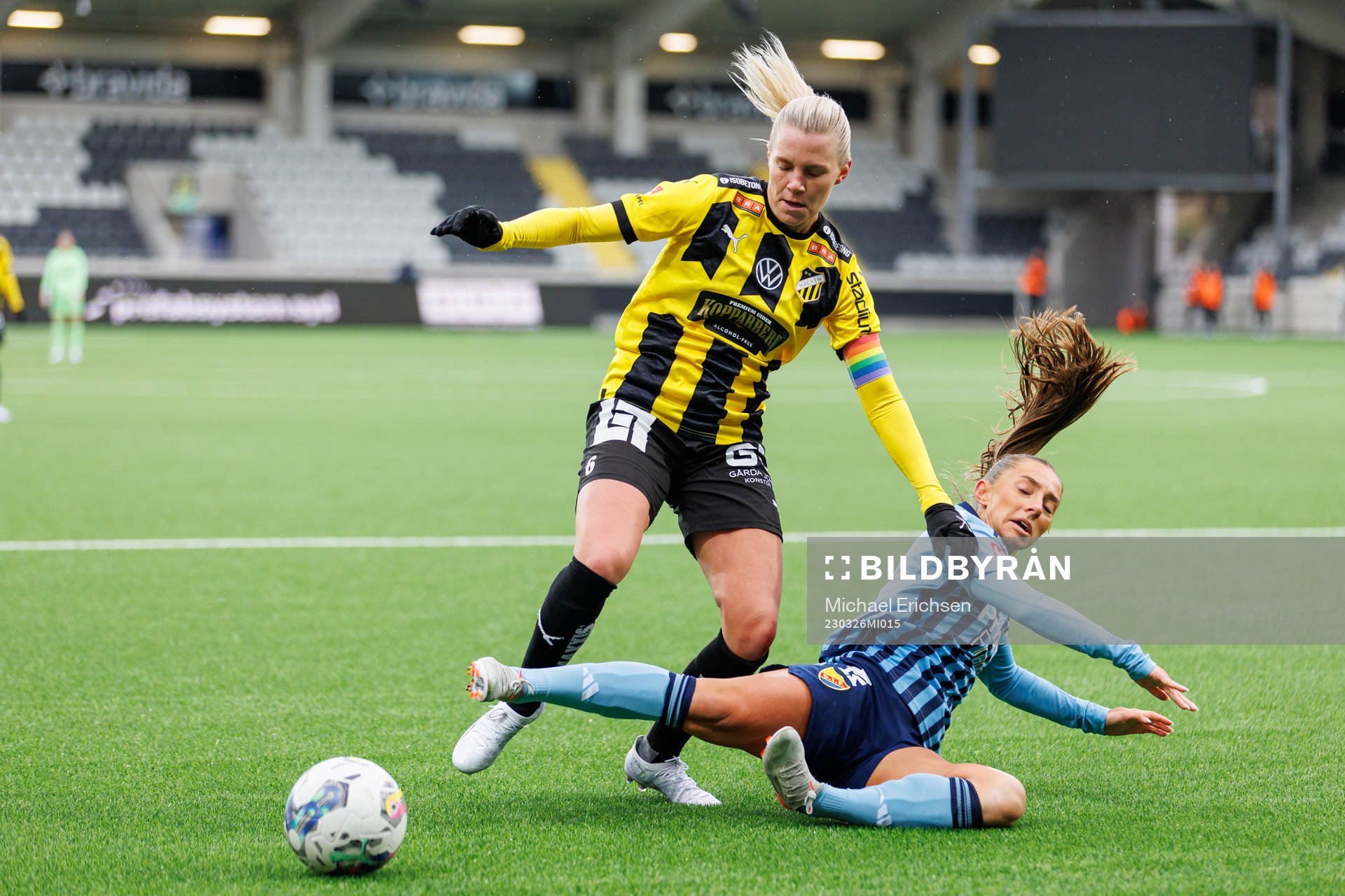 Häckens Josefine Rybrink och Djurgårdens Tilde Lindwall
