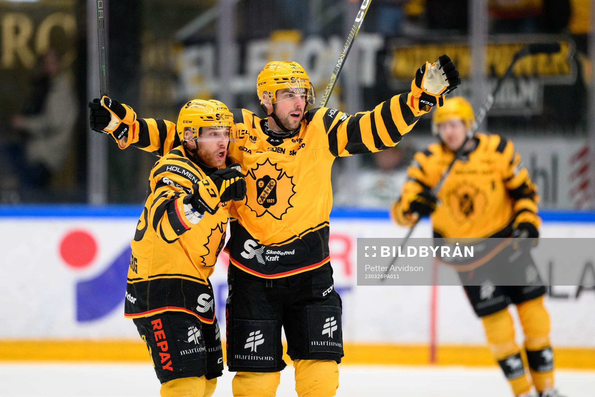 Skellefteås Joakim Lindström jublar