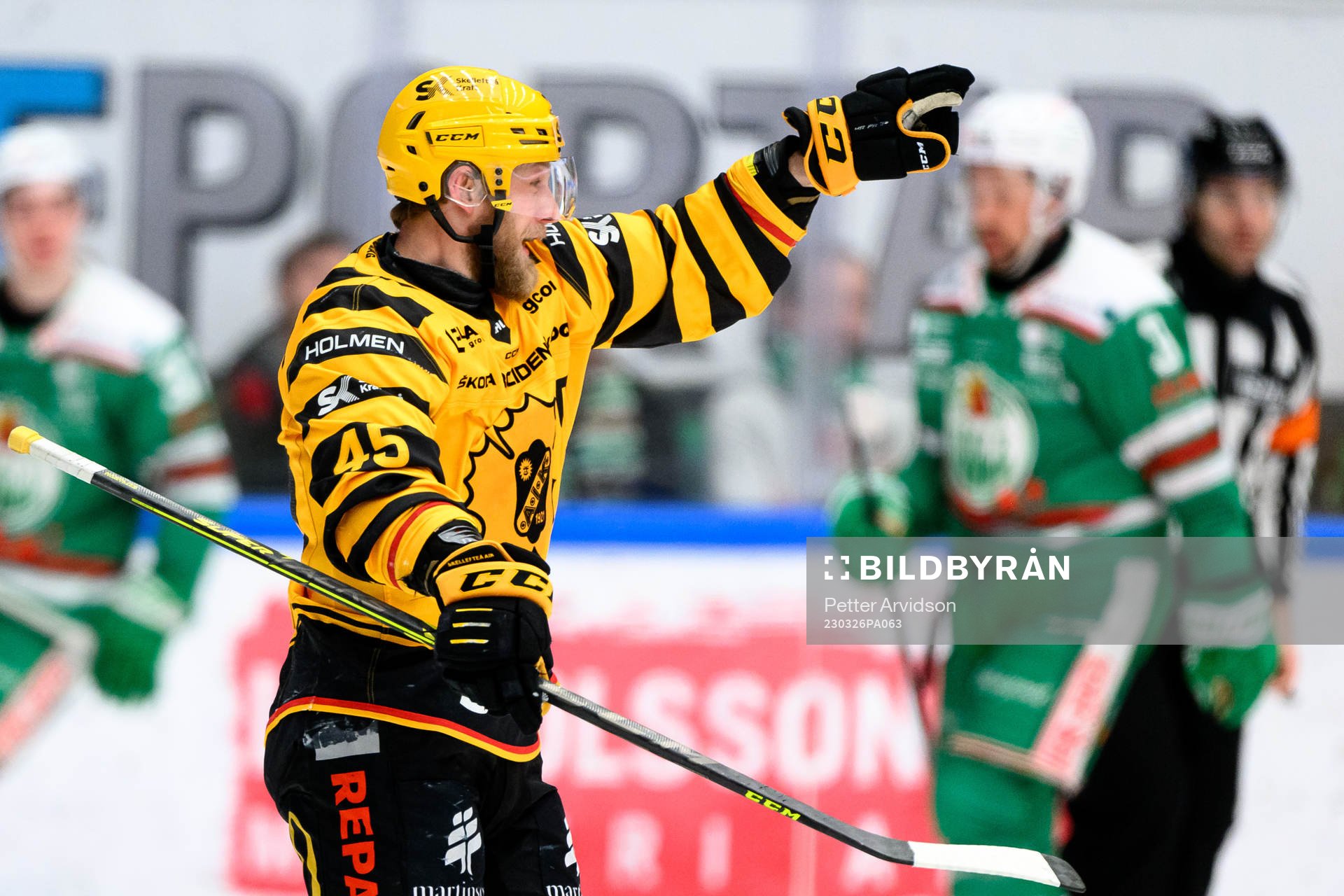 Skellefteås Oscar Möller jublar