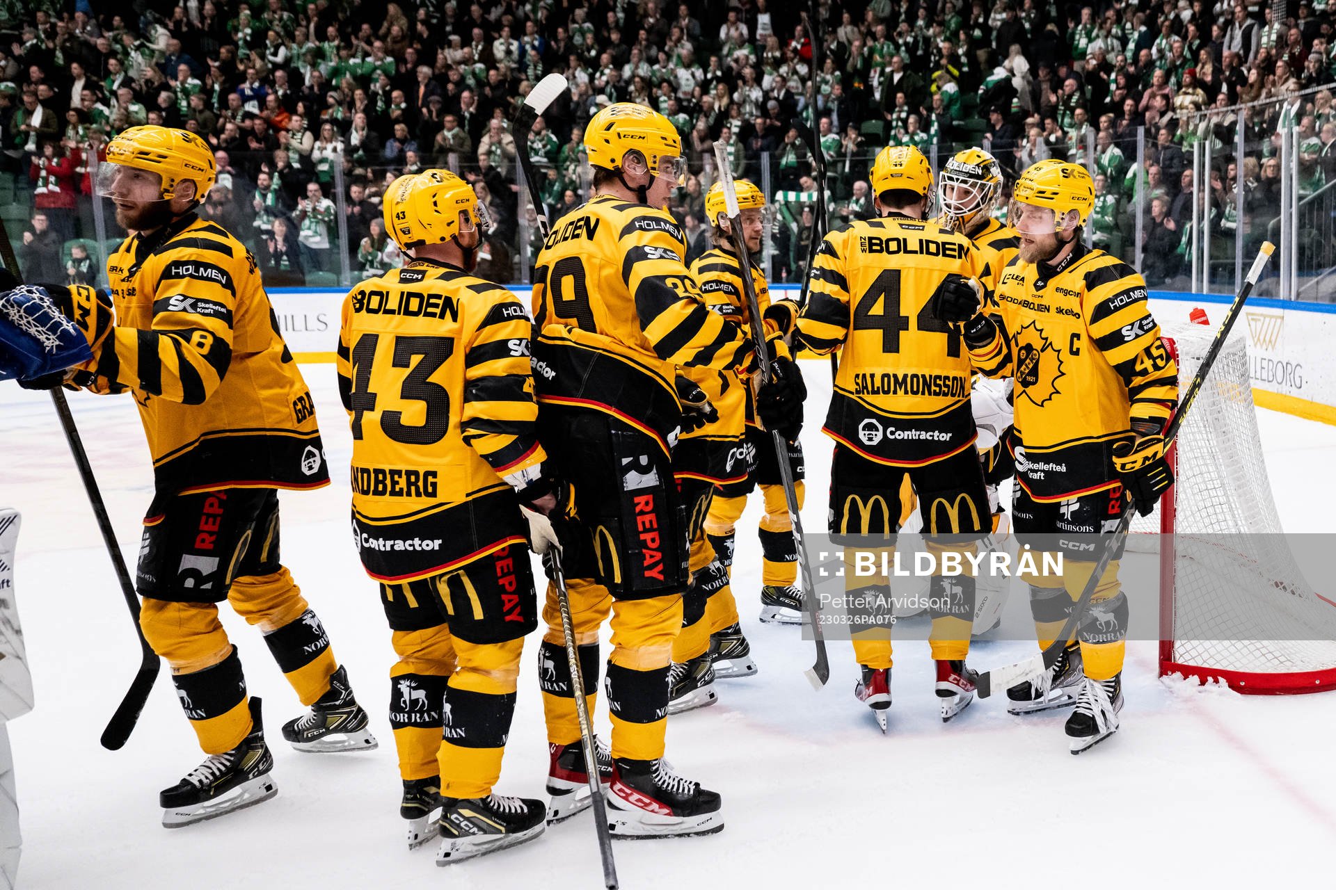 Skellefteås Oscar Möller mfl jublar