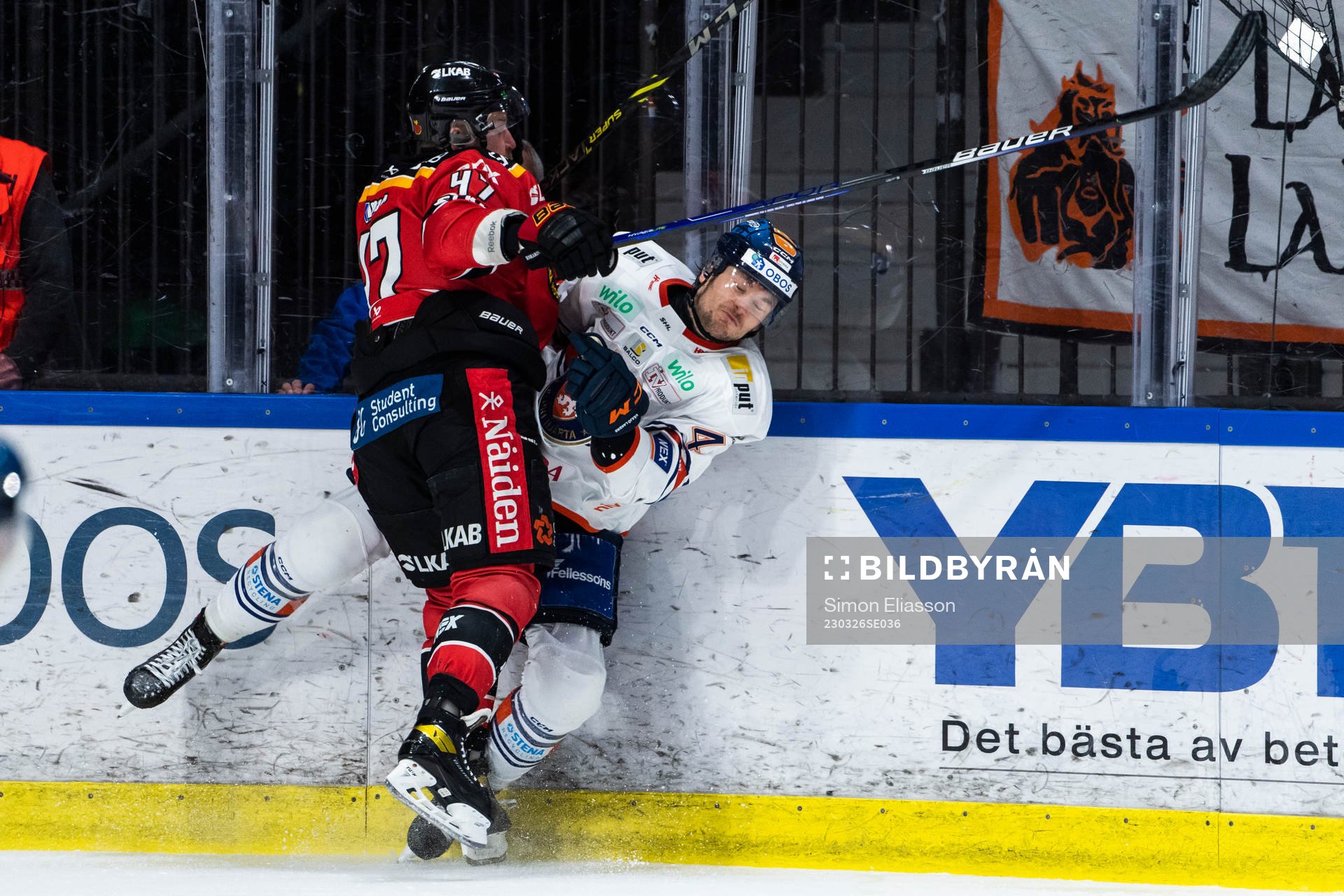 Luleås Leo Komarov och Växjös Keegan Lowe