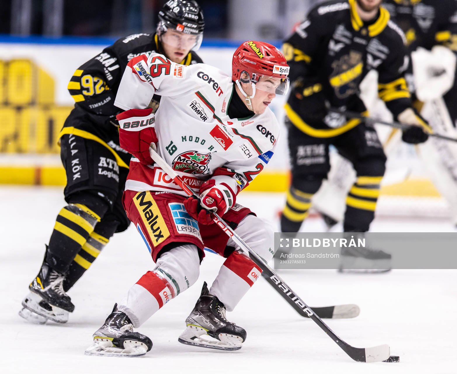 Modos Helmer Styf och AIKs Zion Nybeck