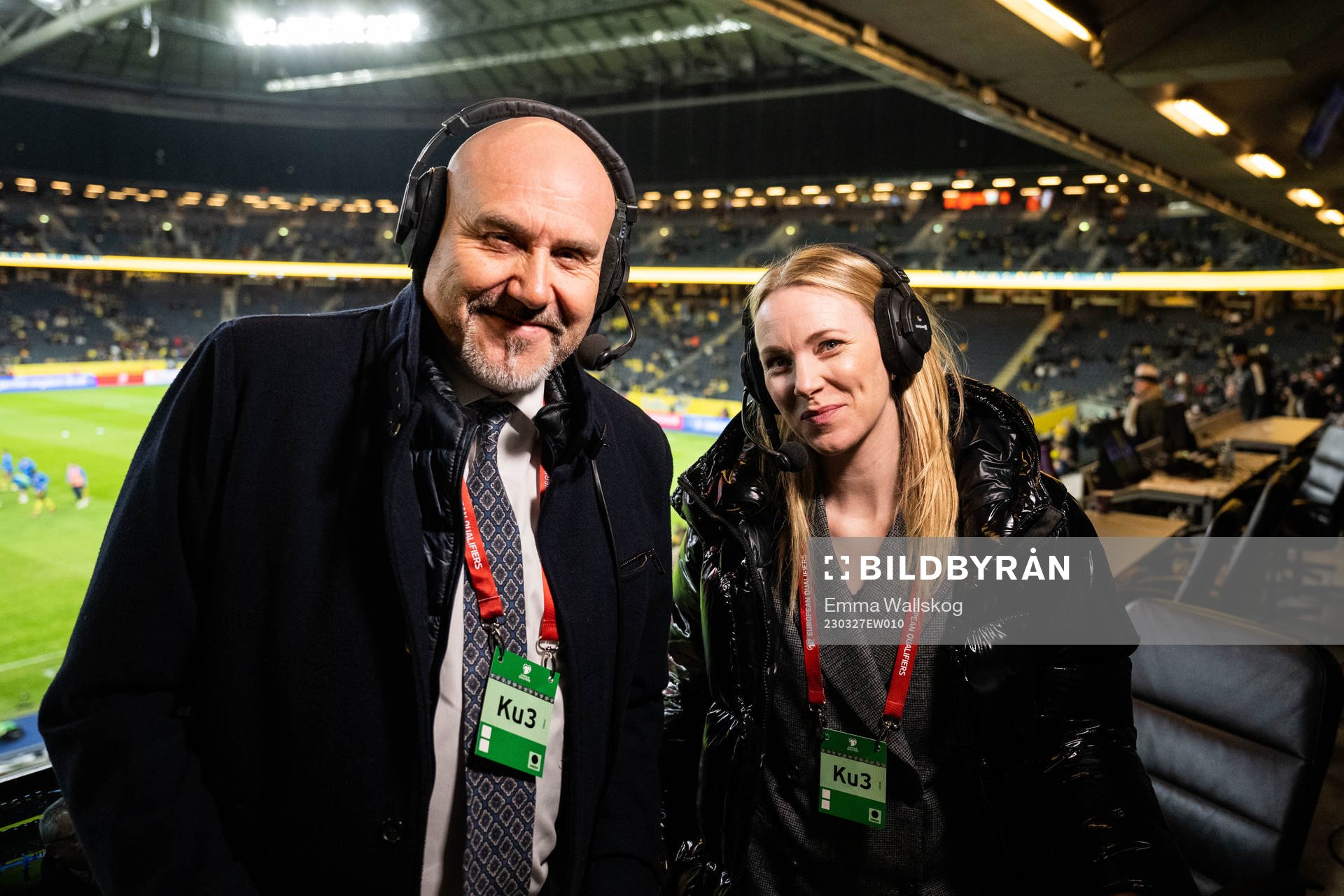 Commentators Niklas Holmgren and Johanna Frisk