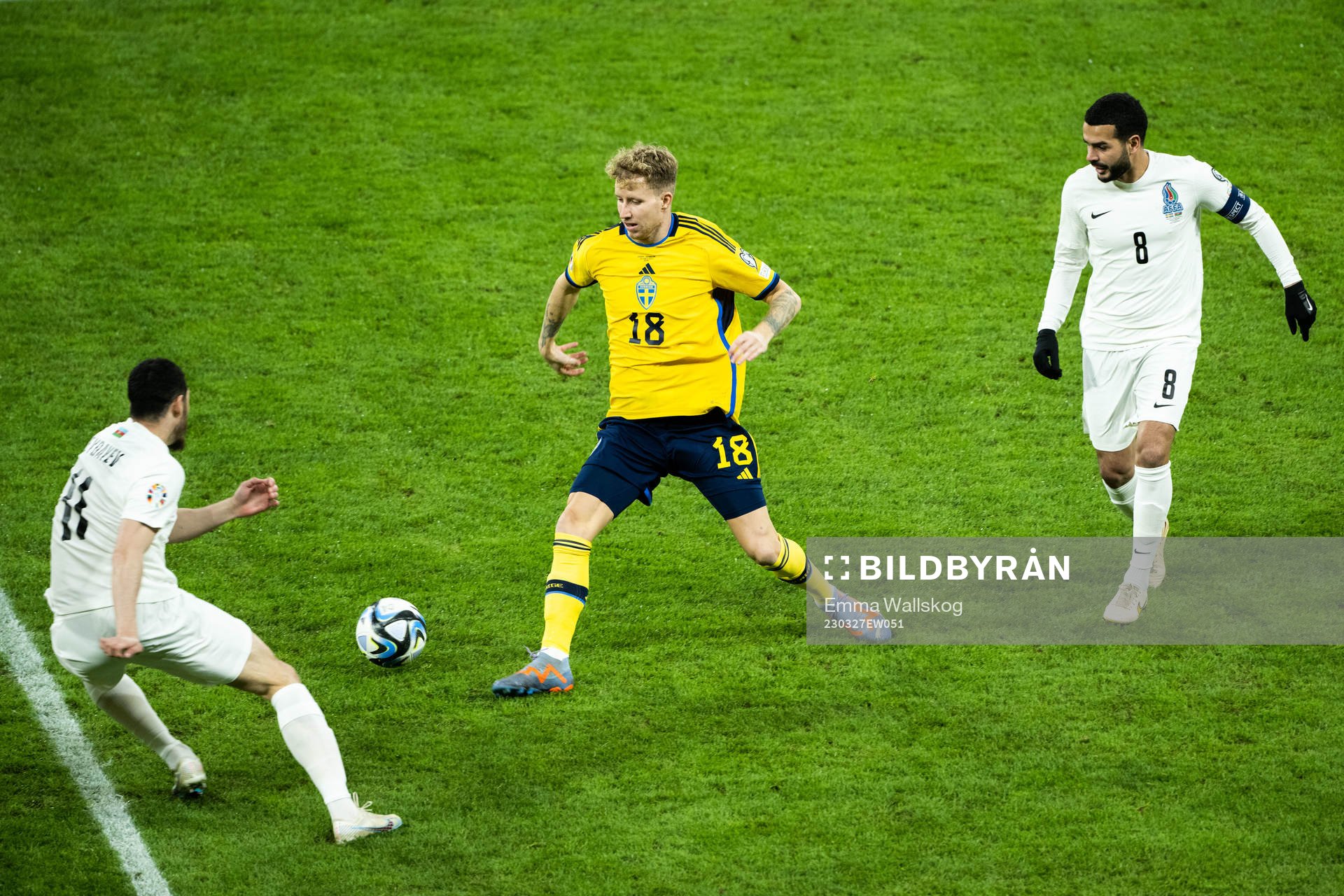 Samuel Gustafson of Sweden against Ramil Sheydayev and Emin