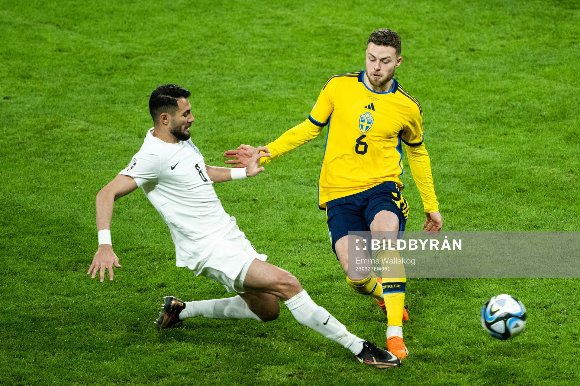 Emin Mahmudov of Azerbaijan and Gabriel Gudmundsson of