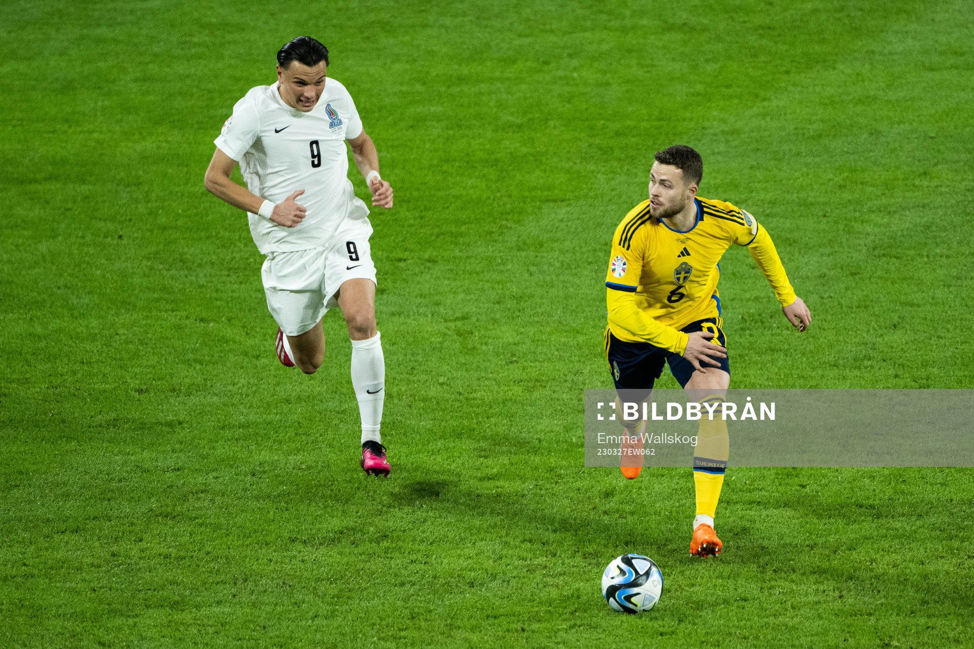 Renat Dadashov of Azerbaijan and Gabriel Gudmundsson of