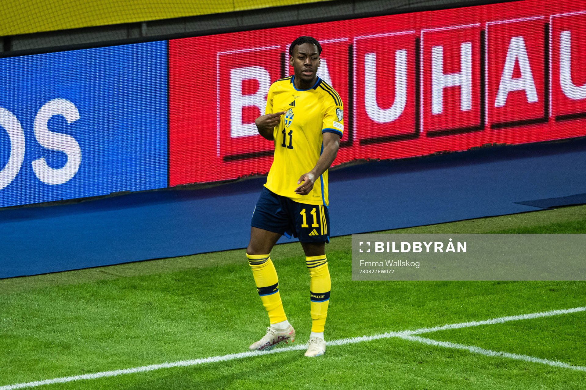 Anthony Elanga of Sweden celebrates