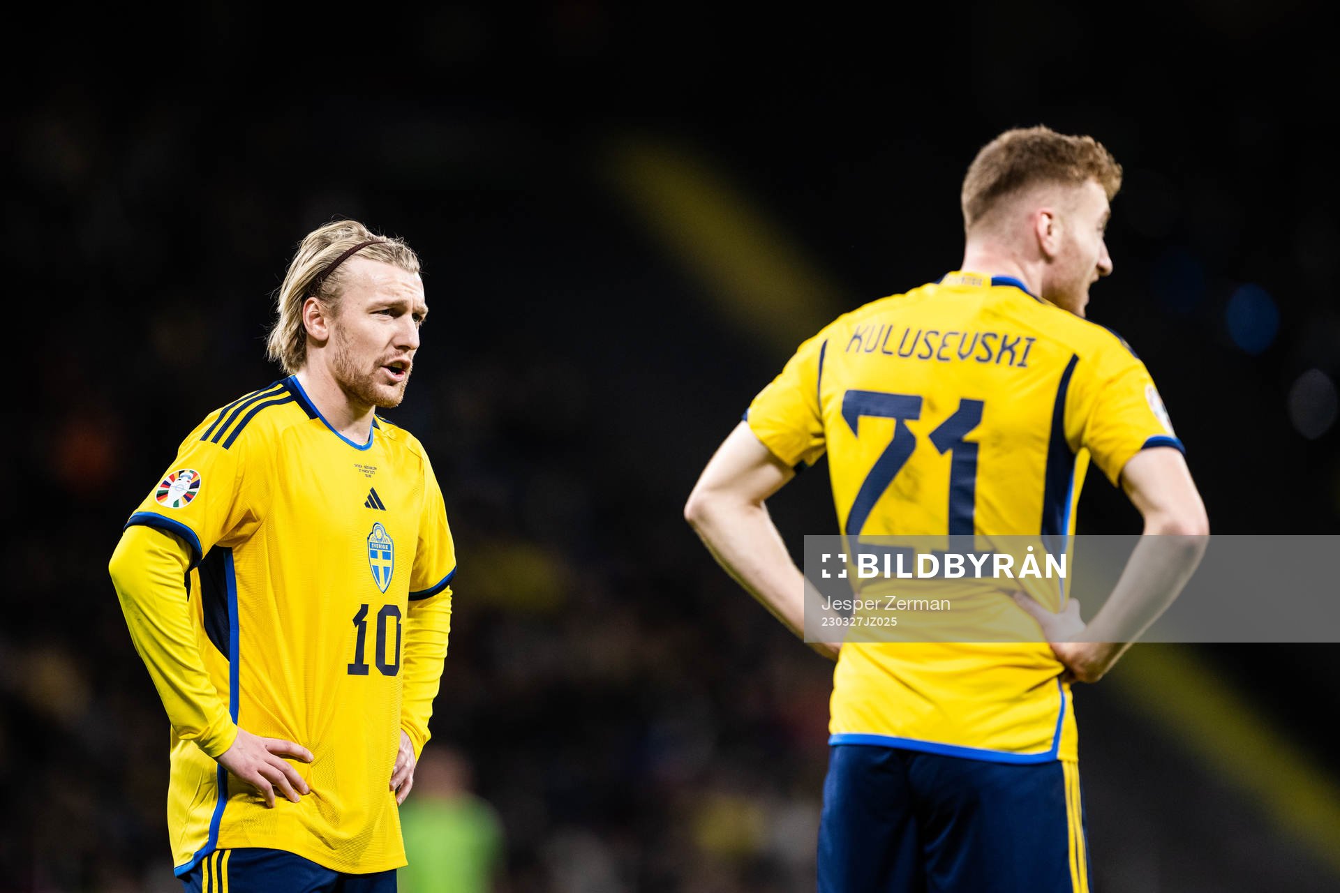 Emil Forsberg and Dejan Kulusevski of Sweden