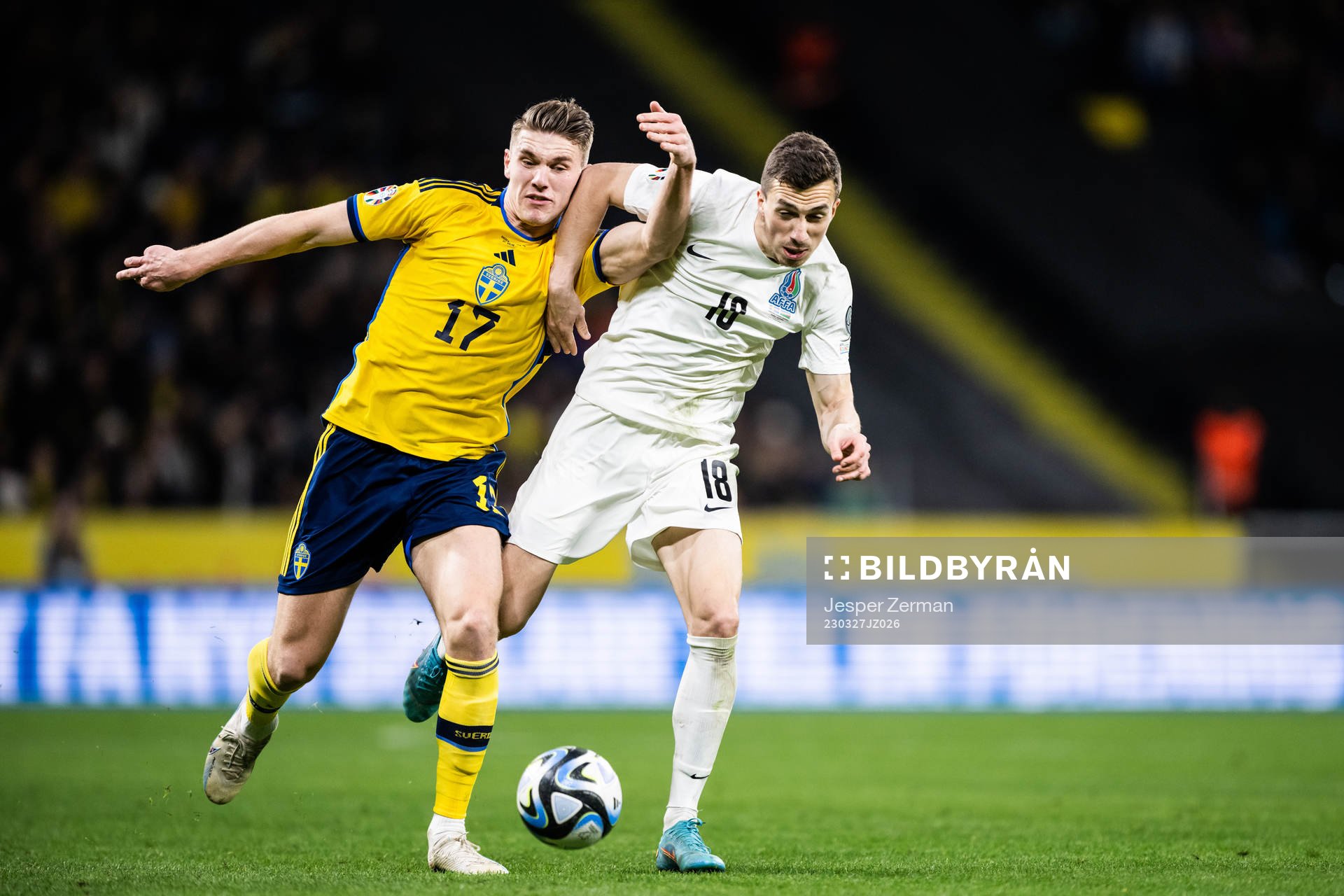Viktor Gyökeres of Sweden and Anton Krivotsyuk of