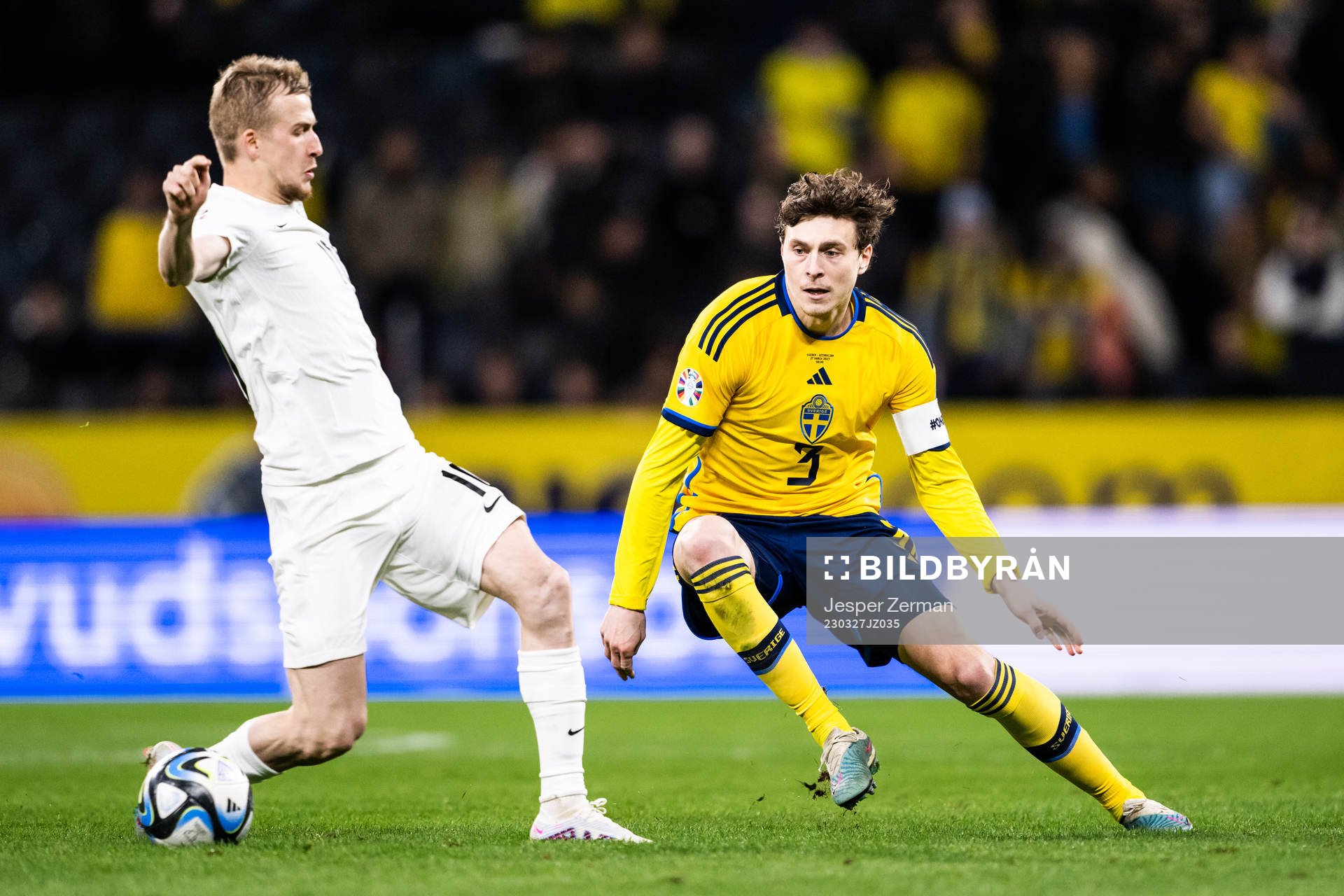 Aleksey Isayev of Azerbaijan and Victor Nilsson Lindelöf