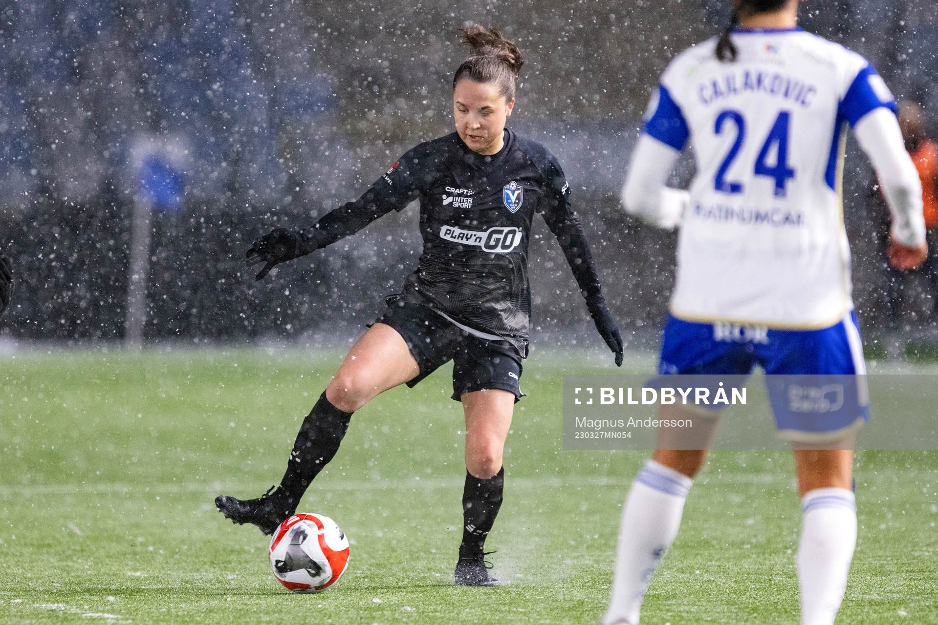 Växjös Heidi Elisabeth Ellingsen under fotbollsmatchen i Damallsvenskan mellan IFK Norrköping och Växjö DFF den 27 mars 2023 i Norrköping.