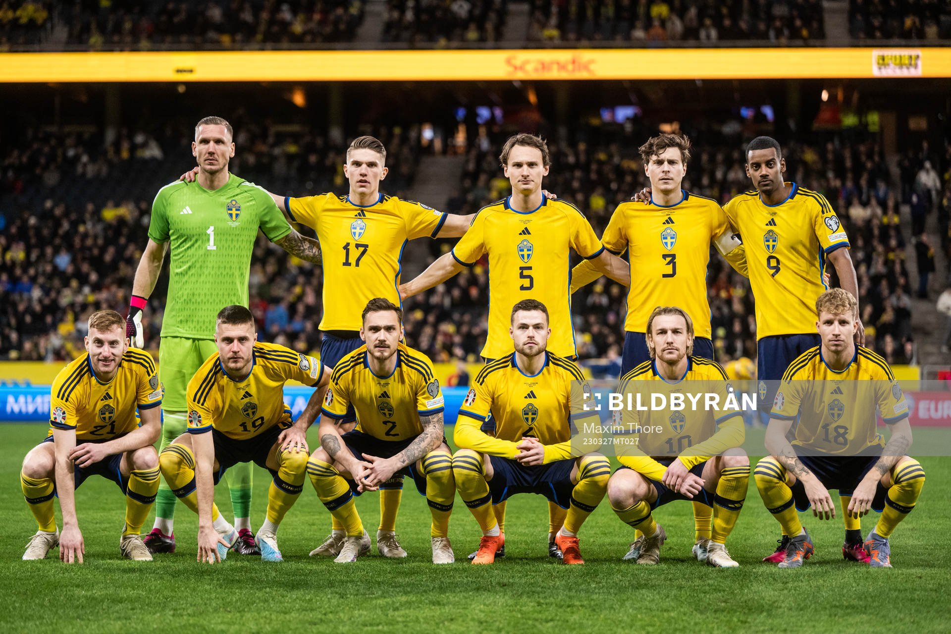 Starting eleven of Sweden line up for a team photo