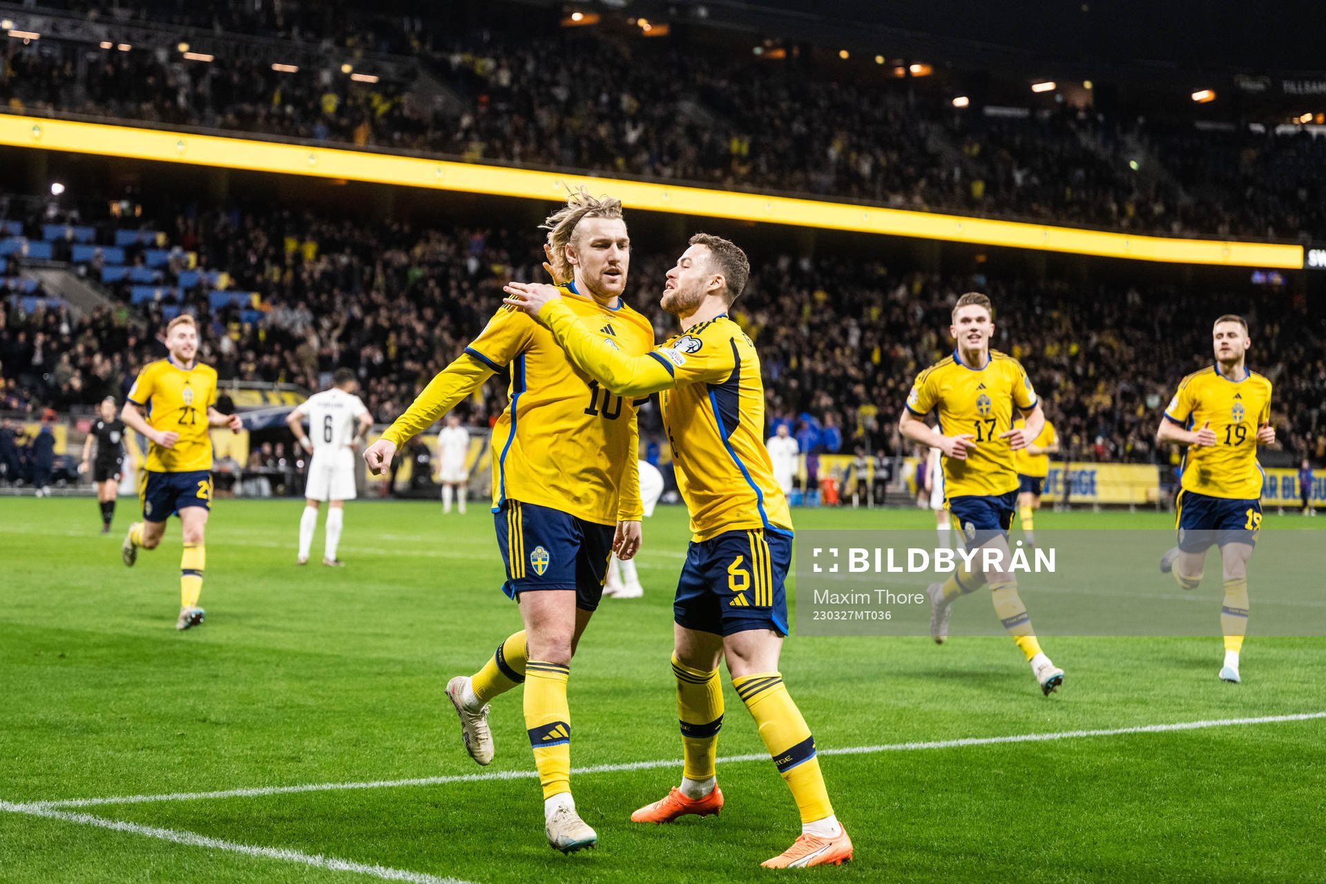 Emil Forsberg and Gabriel Gudmundsson of Sweden celebrate