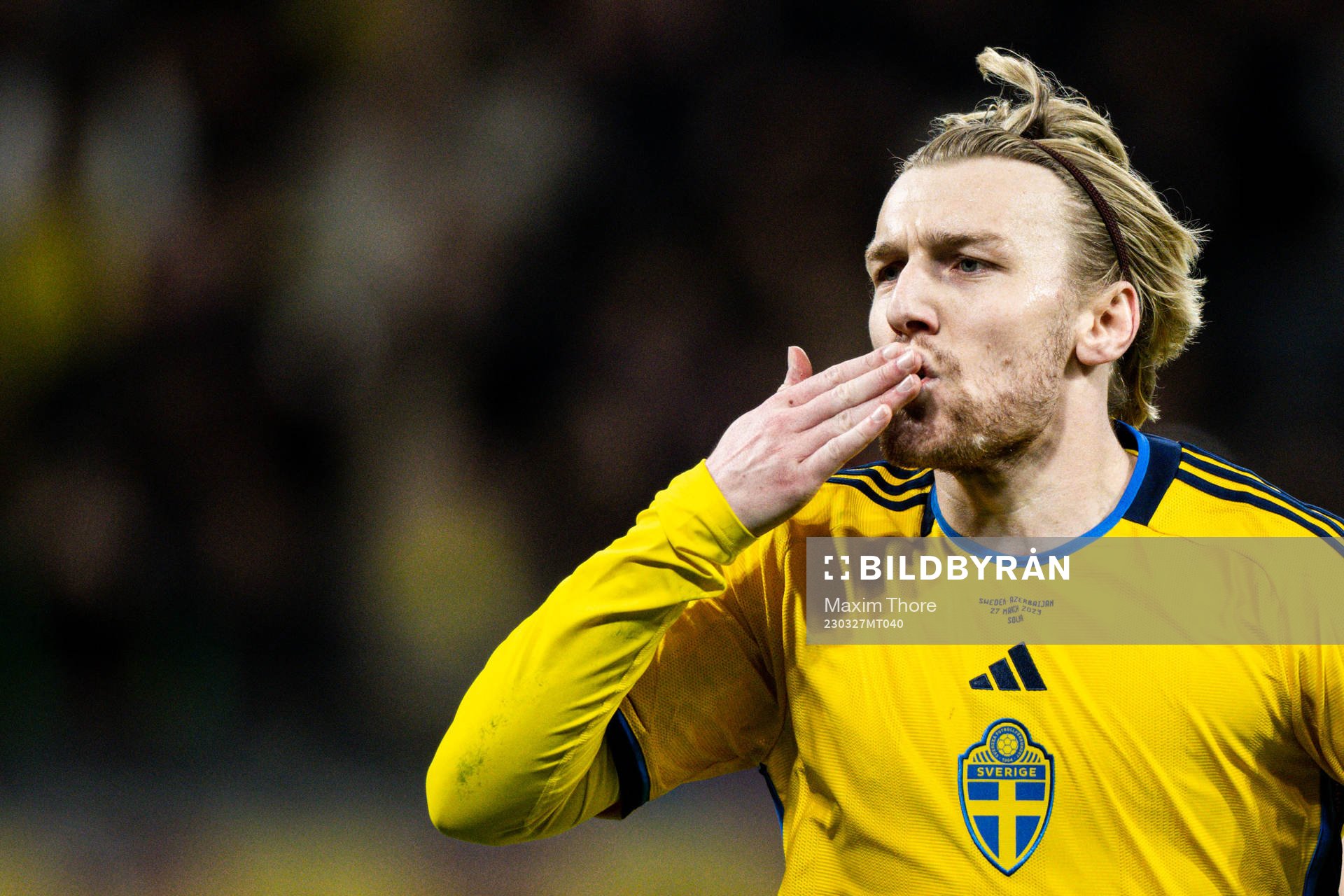 Emil Forsberg of Sweden celebrates the 1-0 goal
