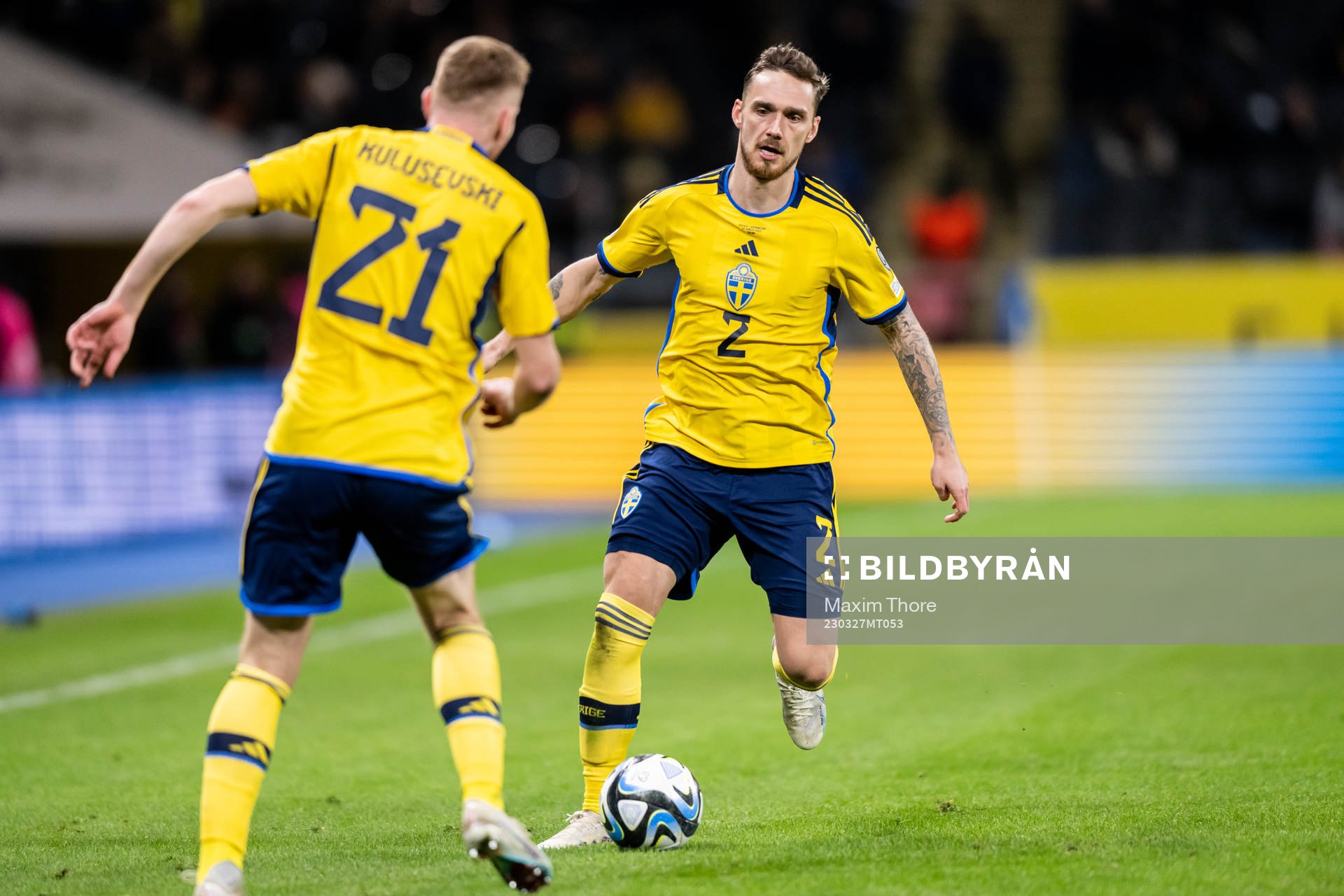 Dejan Kulusevski and Linus Wahlqvist Egnell of Sweden