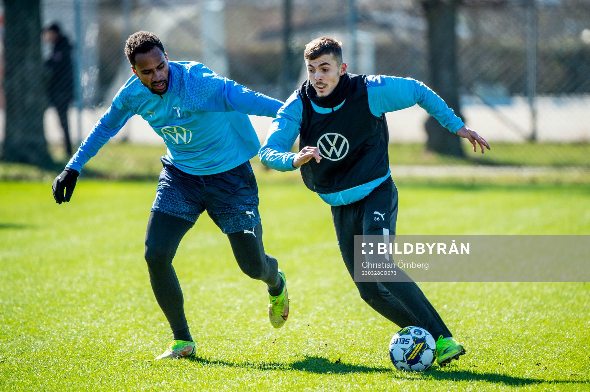 Isaac Kiese Thelin mot Patriot Sejdiu