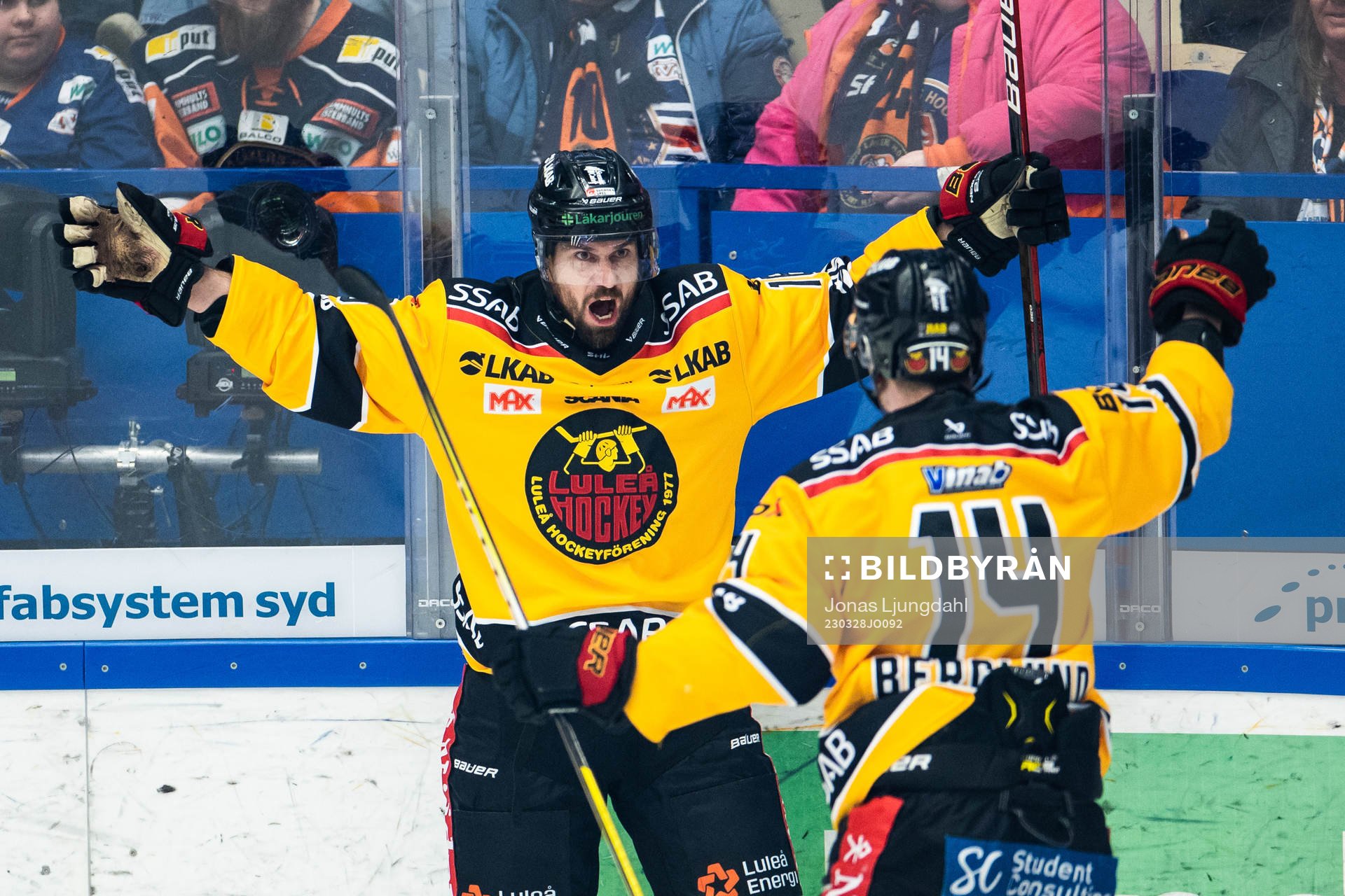 Luleås Niklas Olausson jublar