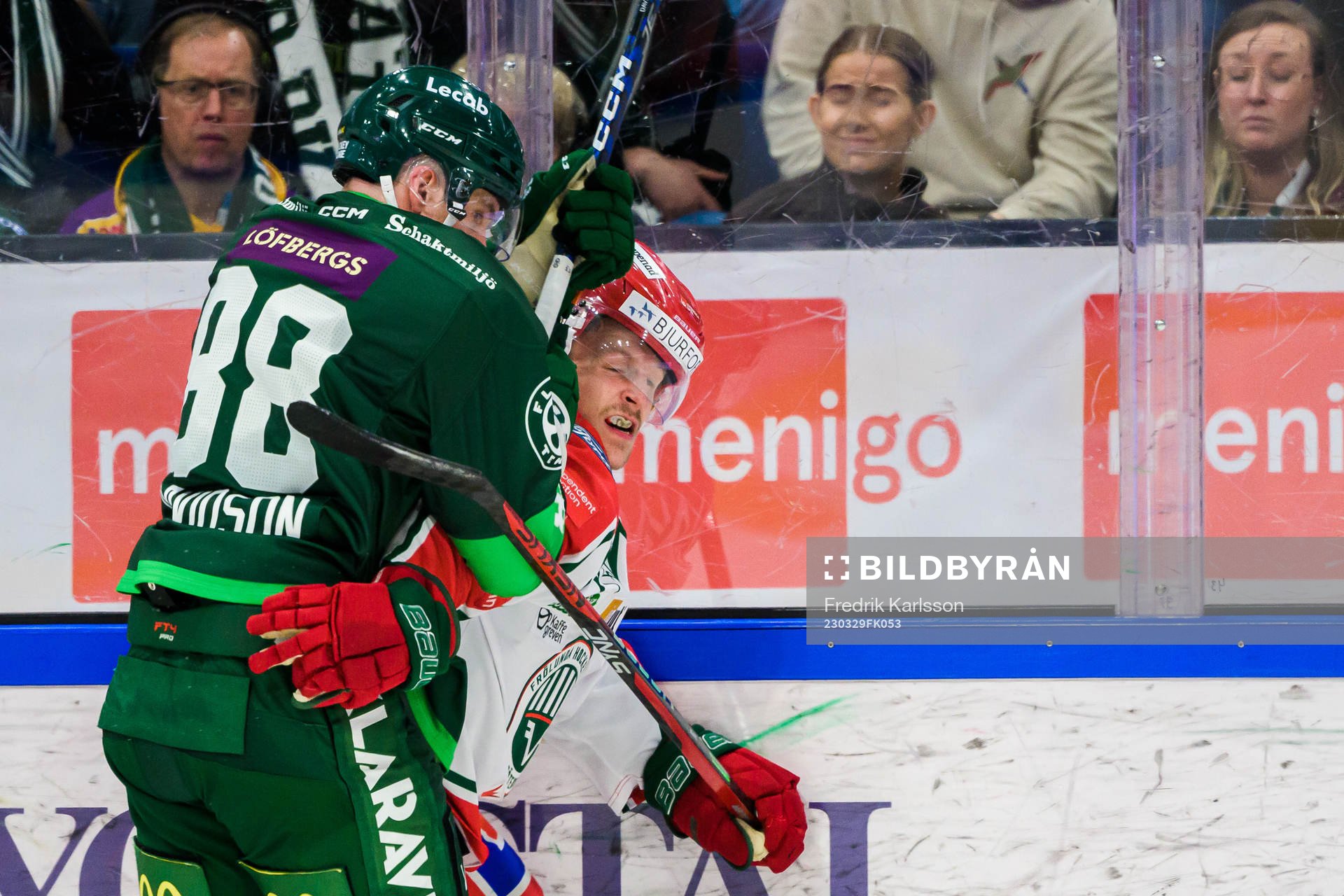 Färjestads Brandon Davidson och Frölundas Max Friberg