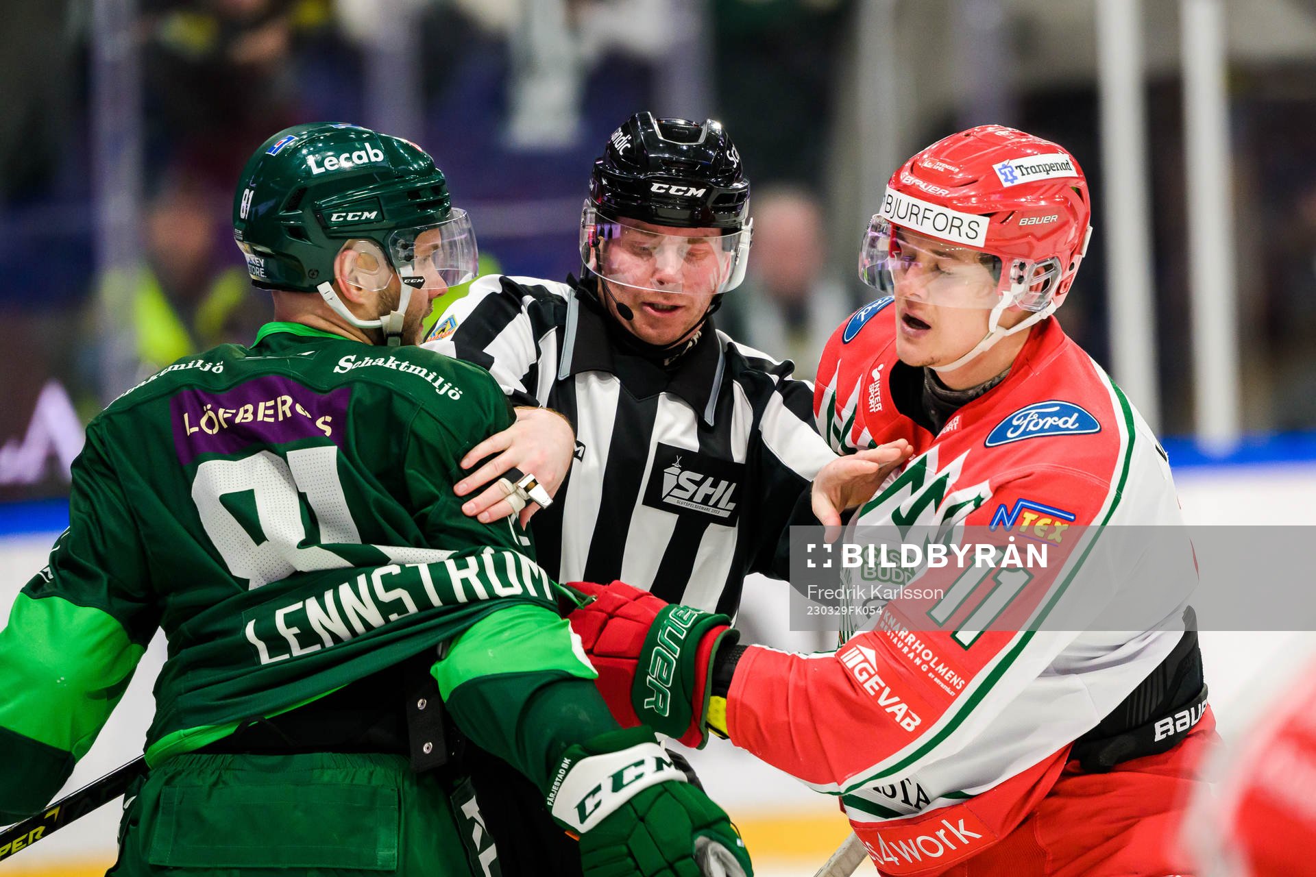 Färjestads Theodor Lennström och Frölundas Erik Borg