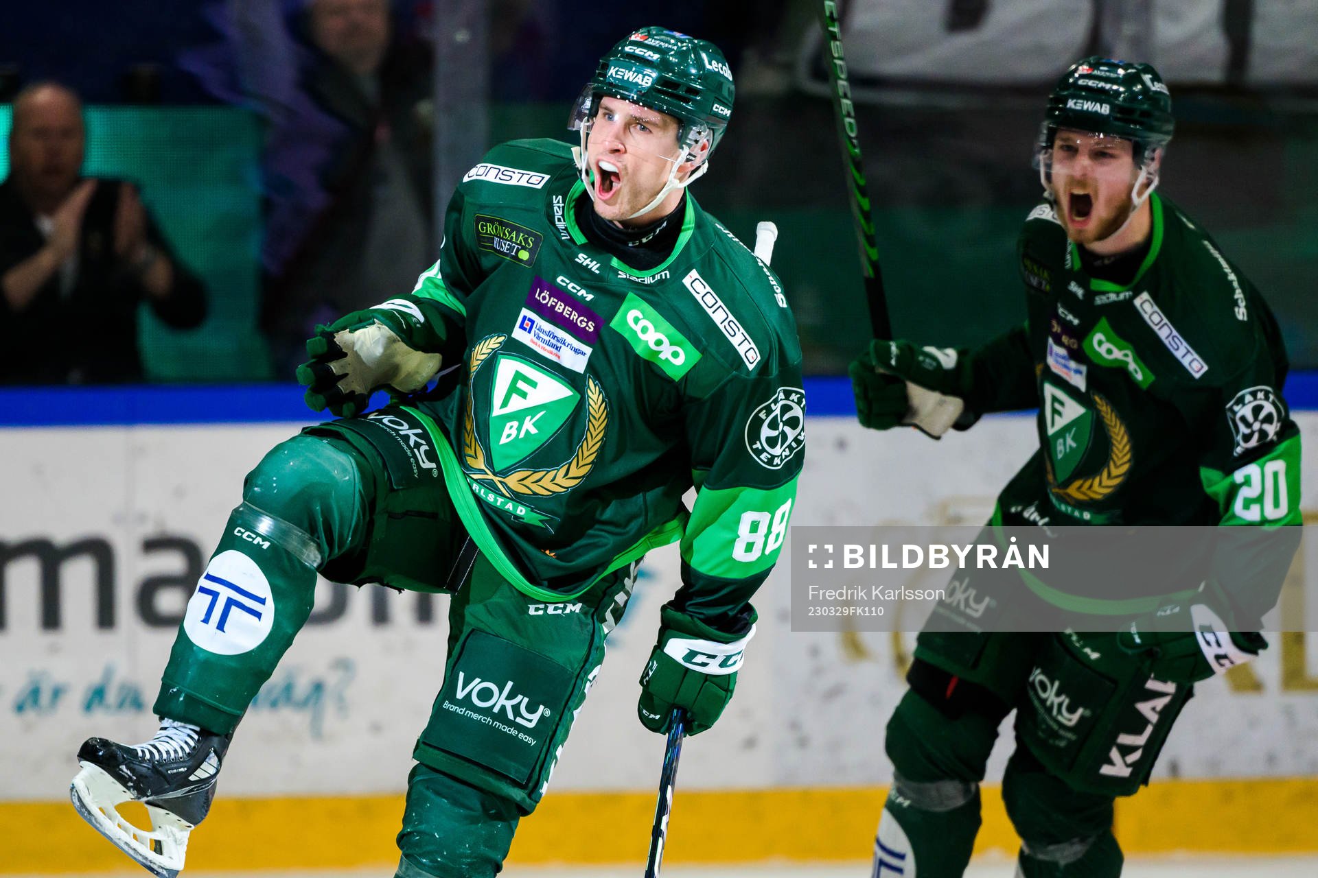 Färjestads Brandon Davidson jublar