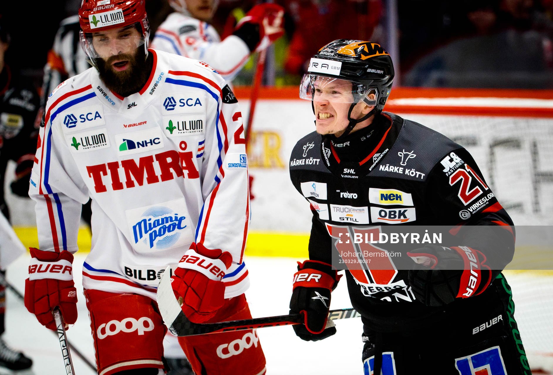 Örebros Linus Öberg gör 1-0 och jublar