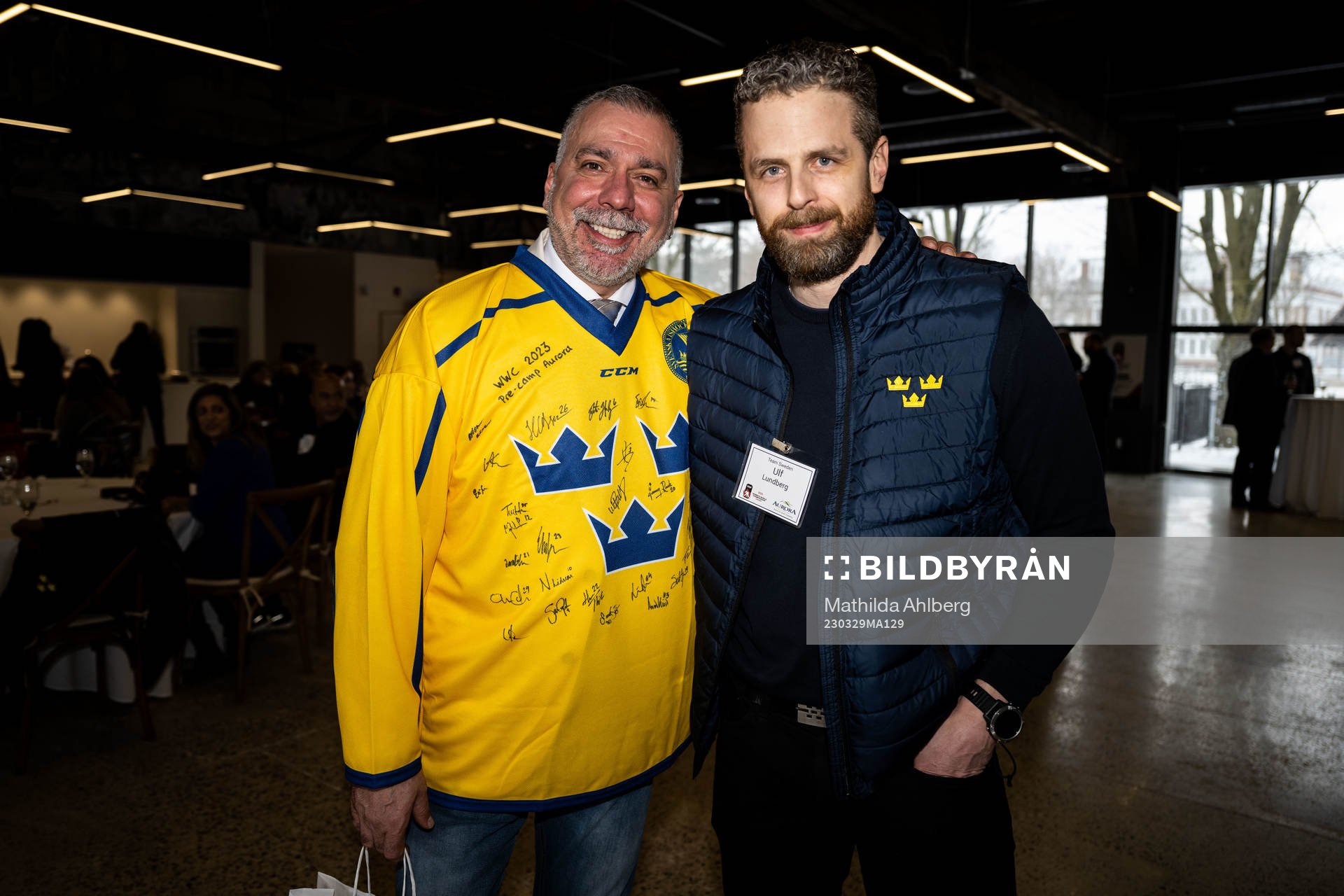 Mayor Tom Mrakas and Head coach Ulf Lundberg of Sweden  at