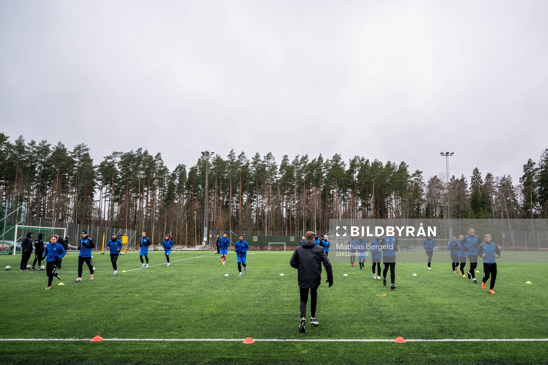 Spelarna värmer upp