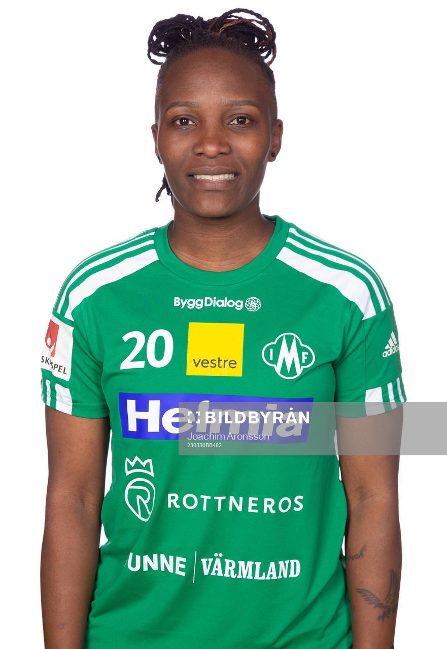 Mallbackens Ritah Kivumbi poserar för ett porträtt den 30 mars 2023 i Lysvik.