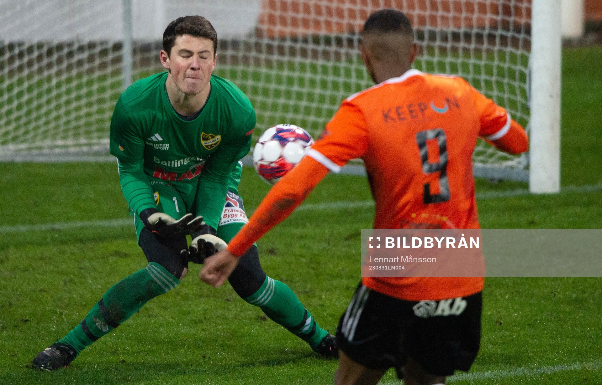 IFK Hässleholms  målvakt Victor Stulic i matchen i div. 2