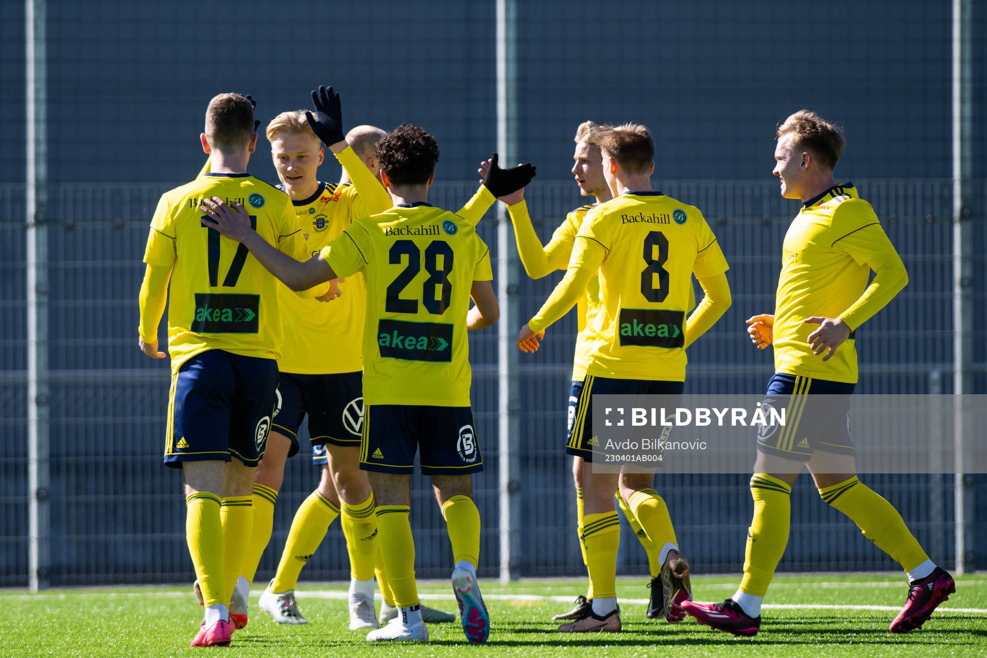 Ängelholms Niklas Svensson och Oussama Djafer-Bey jublar efter 1-0 målet under fotbollsmatchen i Division 1 södra mellan Ängelholms FF och BK Olympic den 1 april 2023 i Ängelholm.