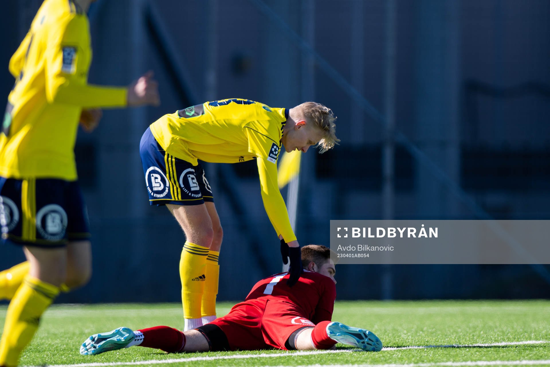 Ängelholms Filip Örnblom och målvakt Robin Streifert