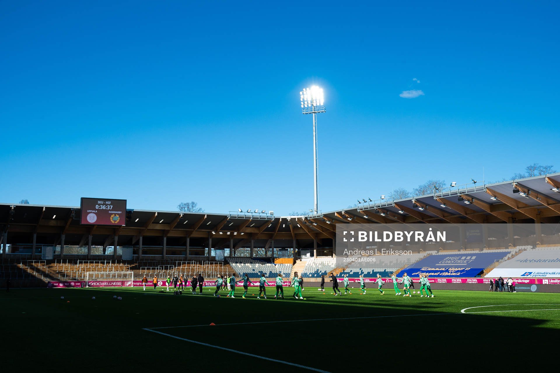 Spelarna värmer upp på Studenternas