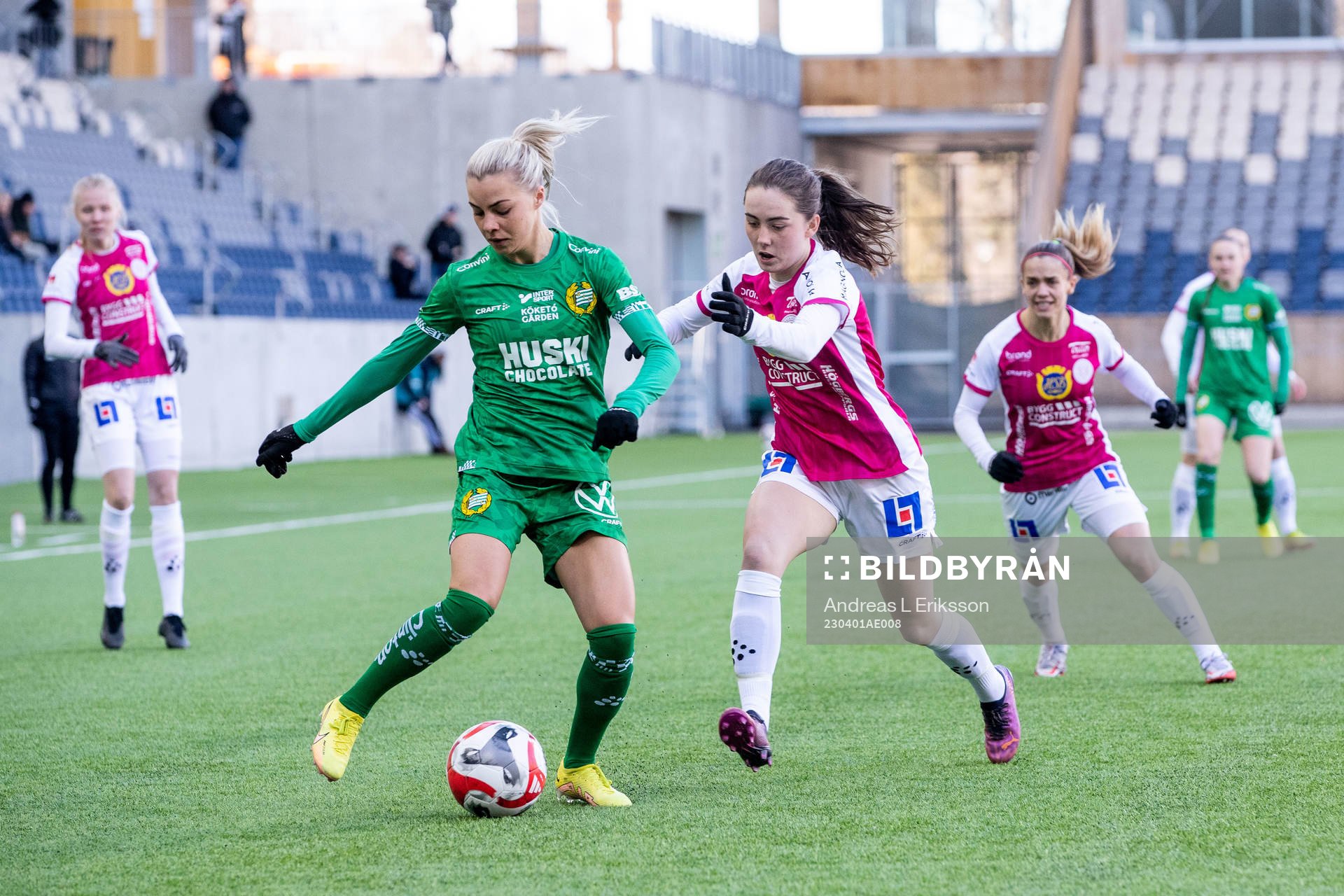 Hammarbys Lotta Ökvist och IK Uppsalas Matilda Kristell